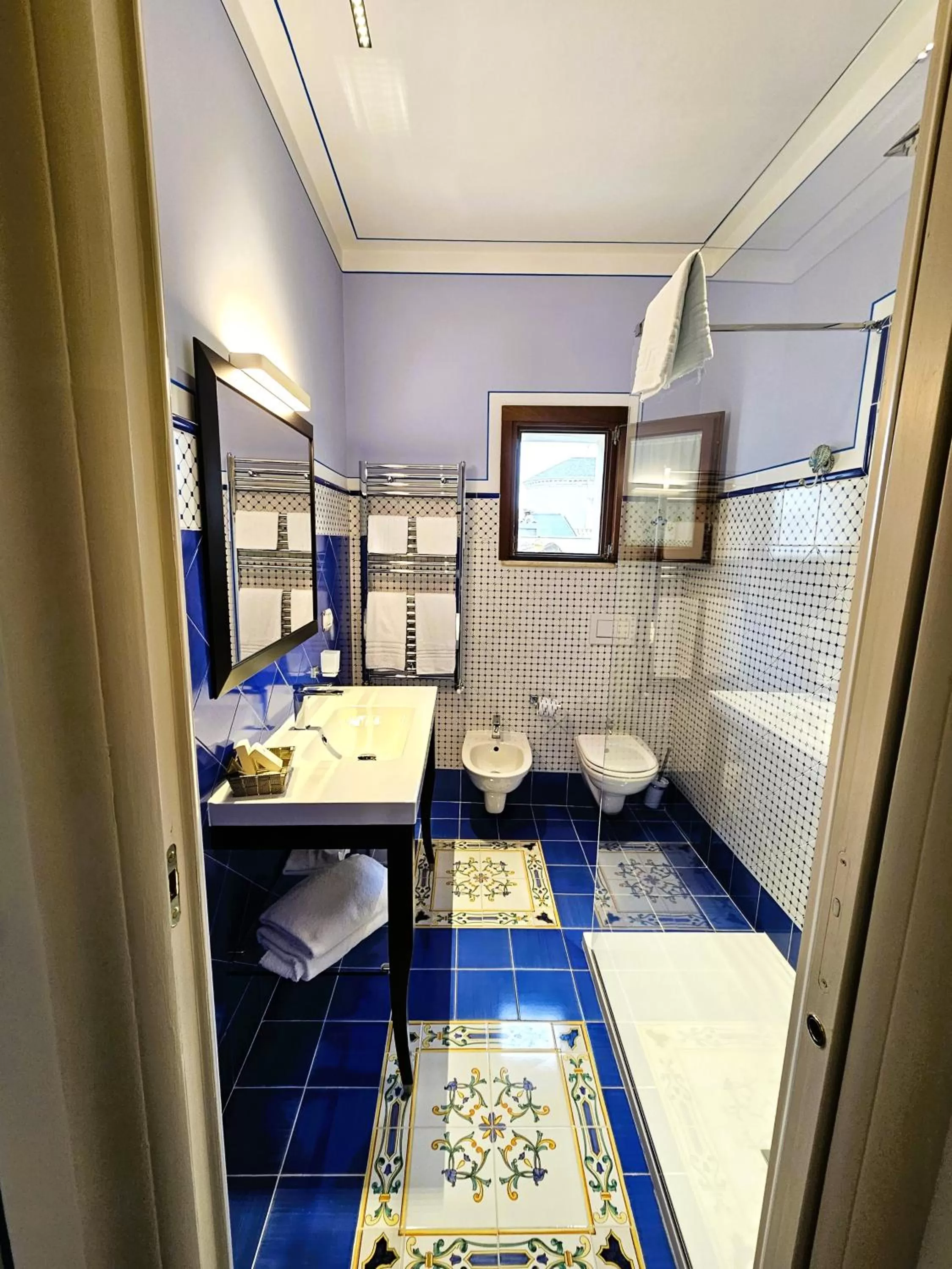 Bathroom, Bed in Residenza Sveva