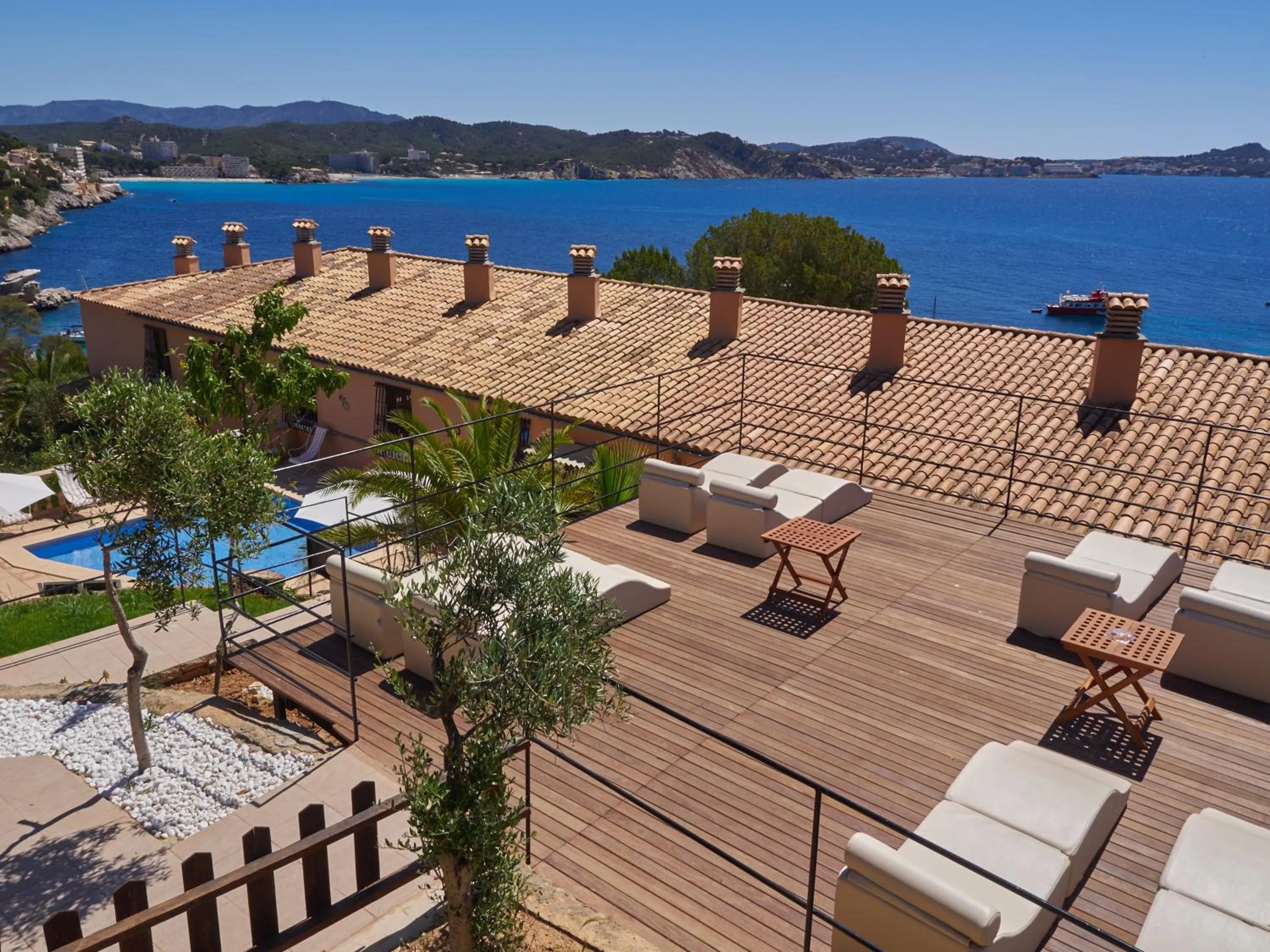 Patio in Hotel Petit Cala Fornells