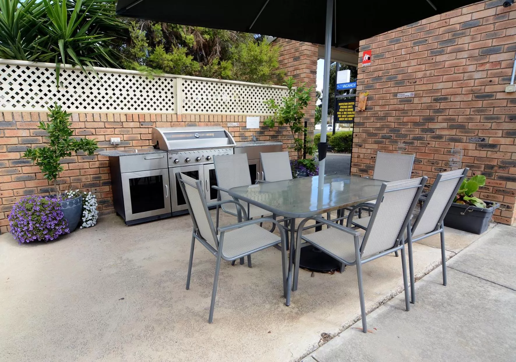 BBQ facilities in Sandhurst Motor Inn Bendigo