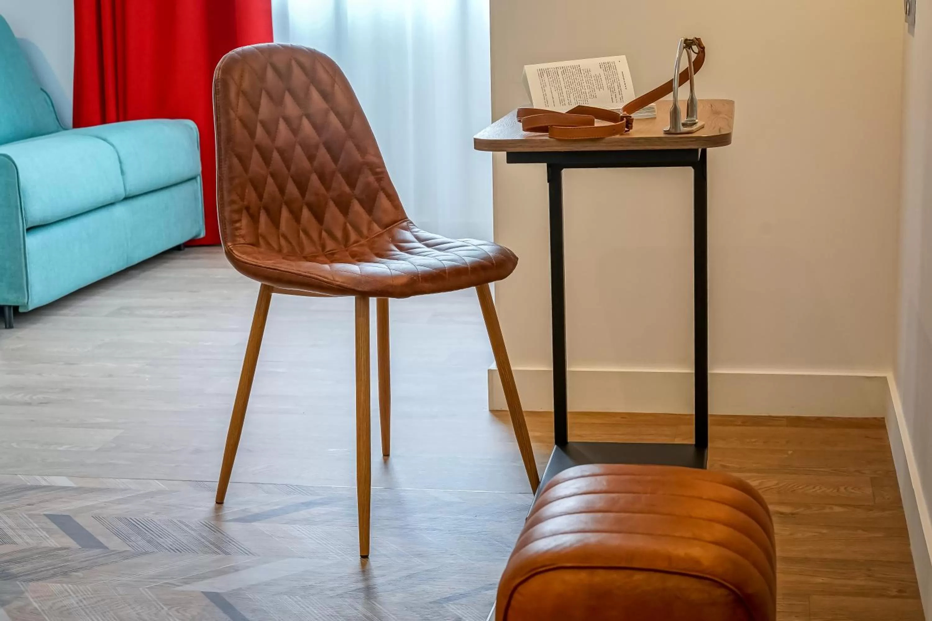 Seating area in ibis Styles Saumur Gare Centre