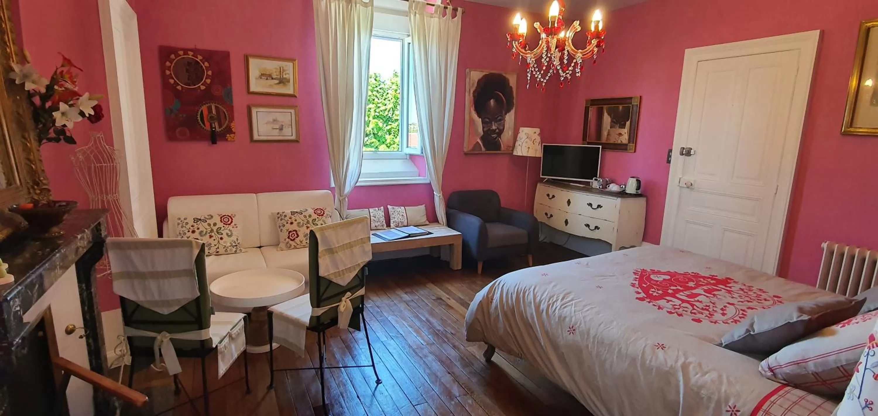 Bed in Villa Primerose