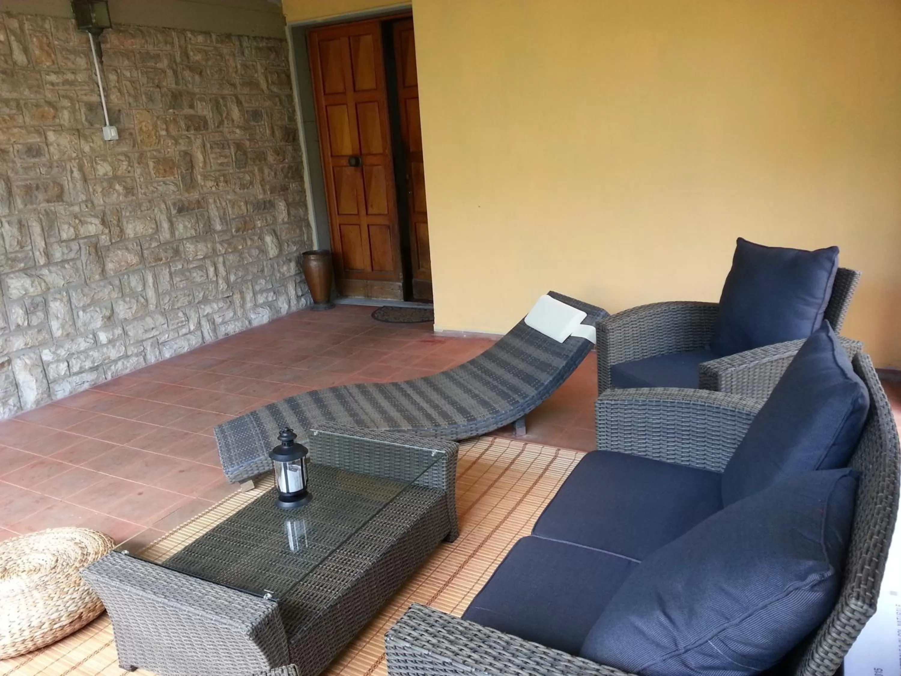 Communal lounge/ TV room in A Due Passi Dal Centro Rooms For Rent