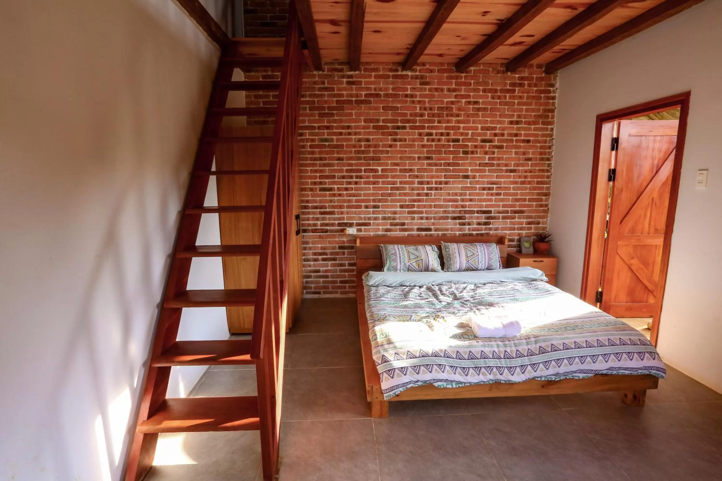 Family Room with Garden View in Pinky Moon House Măng Đen