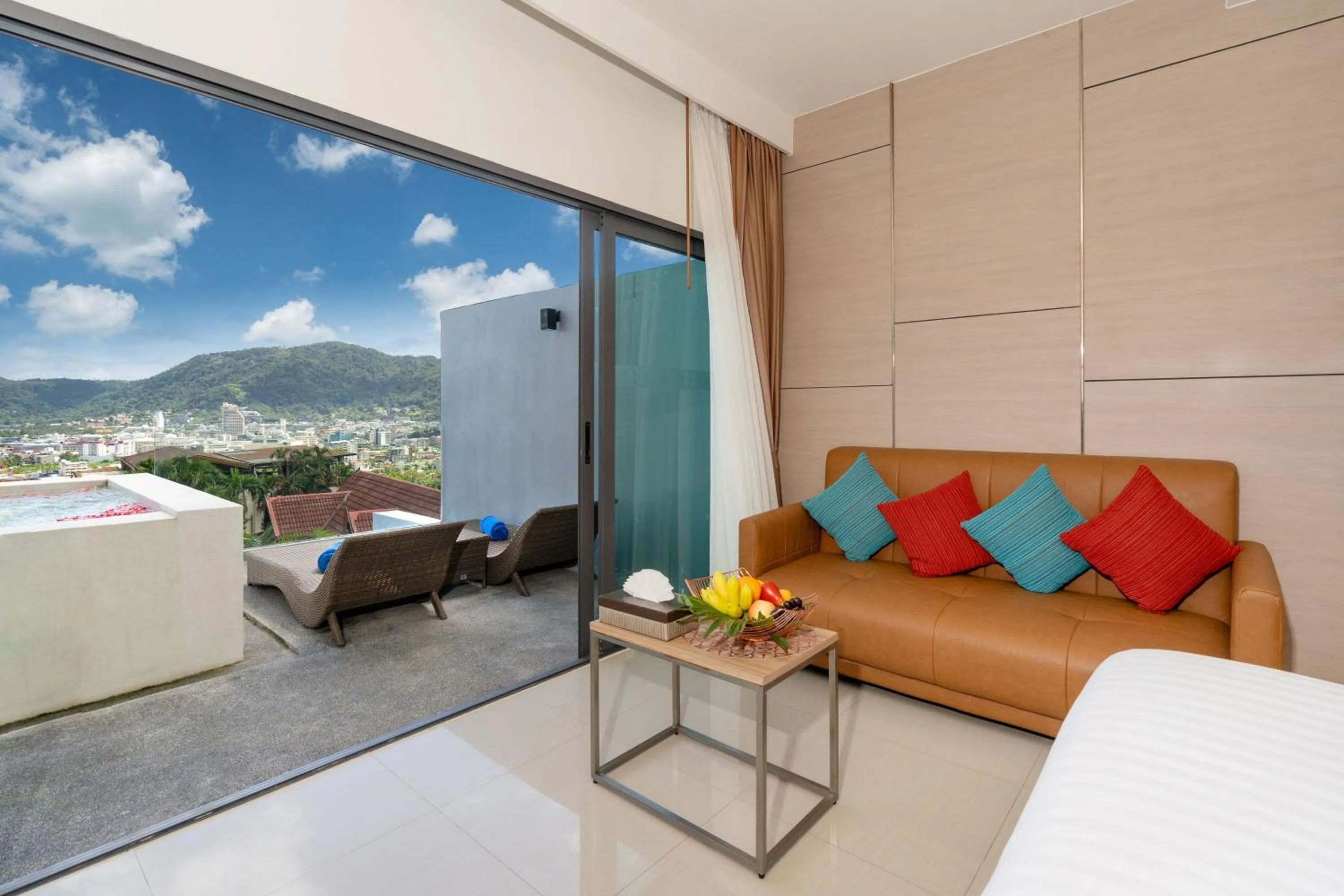 Hot Tub in Patong Bay Hill