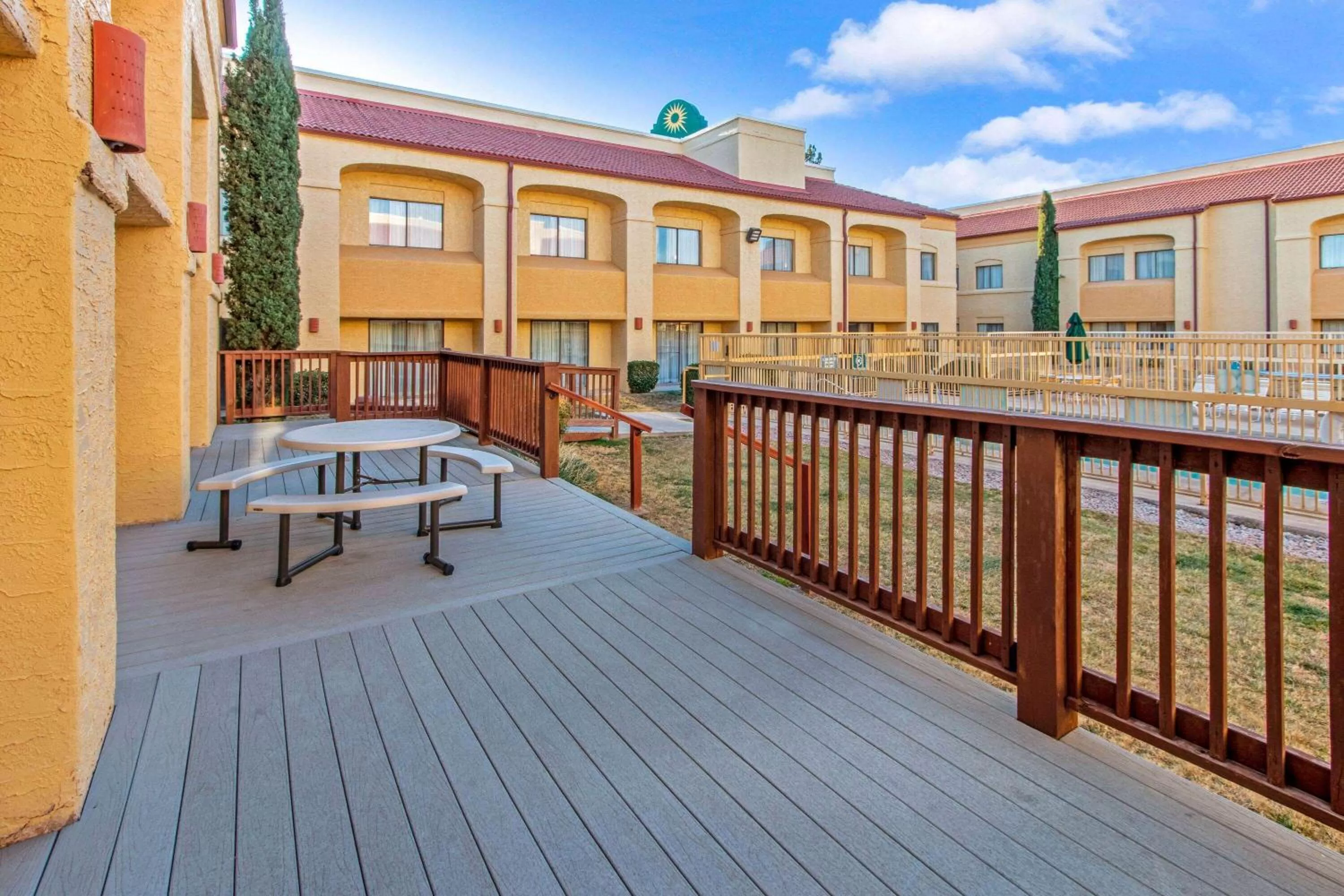 Restaurant/places to eat in La Quinta Inn by Wyndham Las Cruces Mesilla Valley