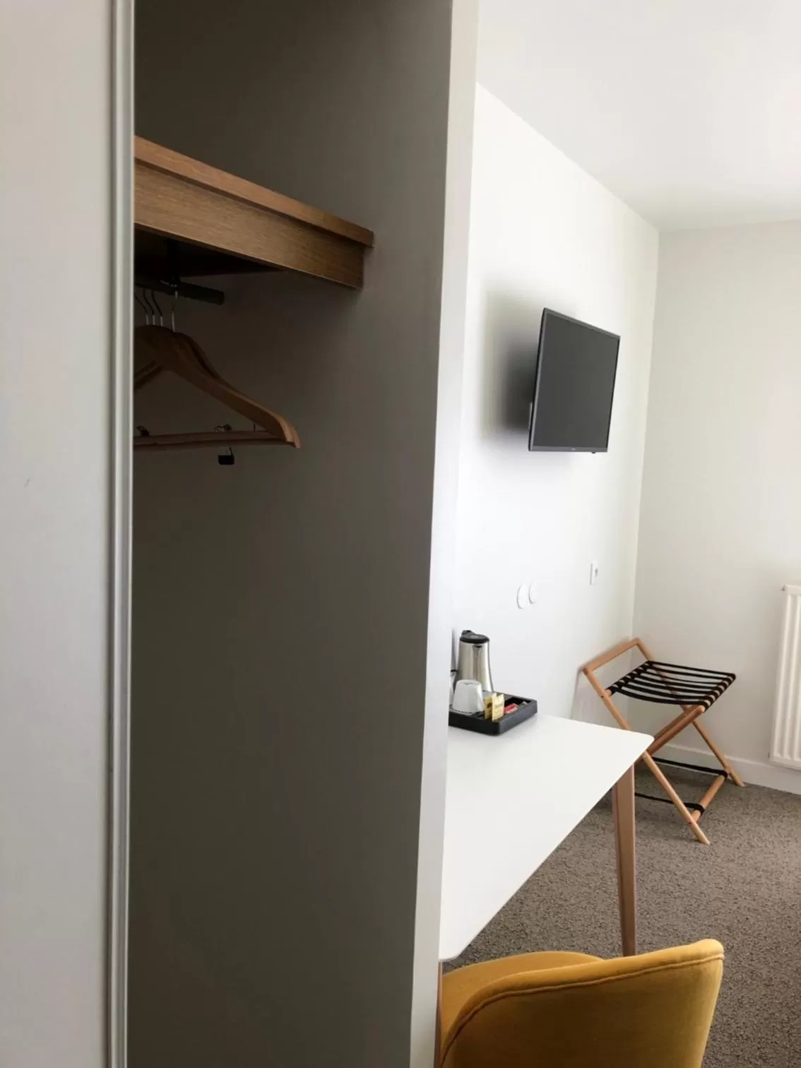 Coffee/tea facilities in Sure Hotel by Best Western Argentan