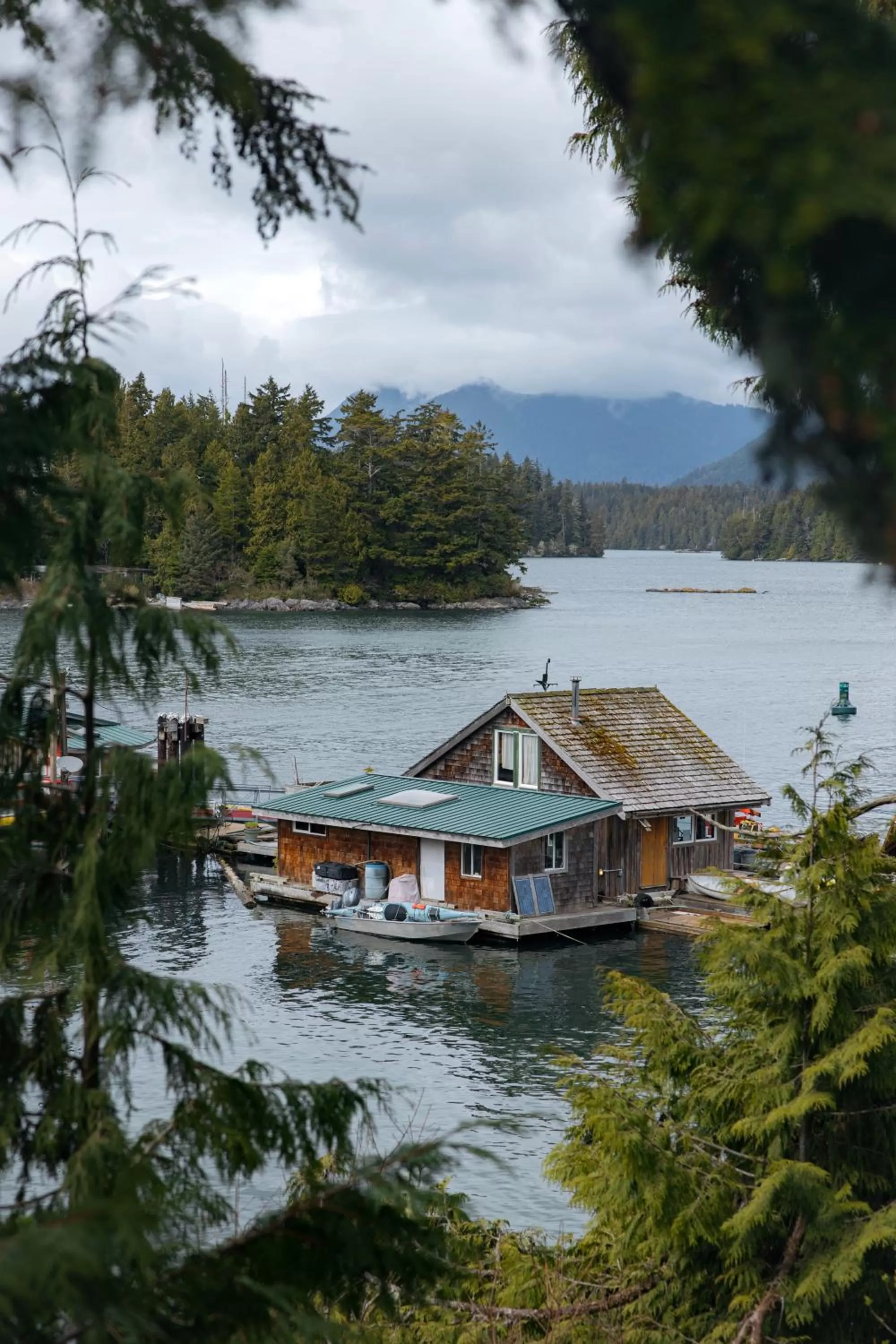 The Shoreline Tofino
