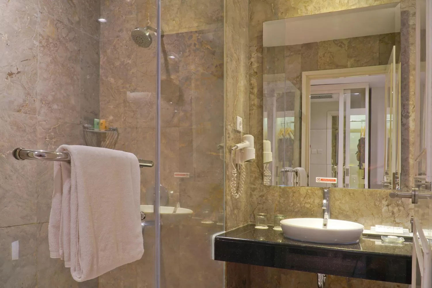 Bathroom in Swiss-Belhotel Lampung