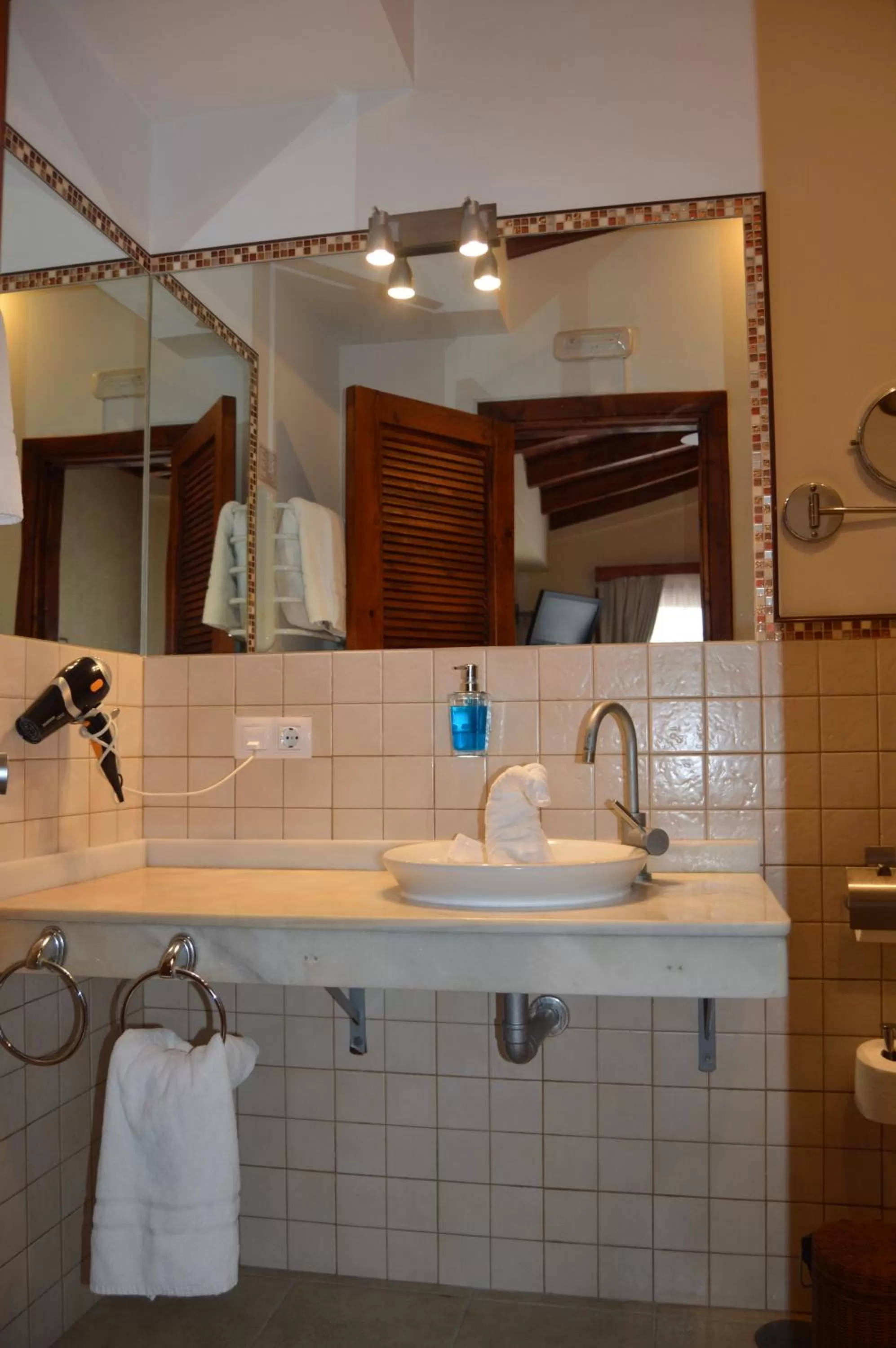 Bathroom in Gara Hotel