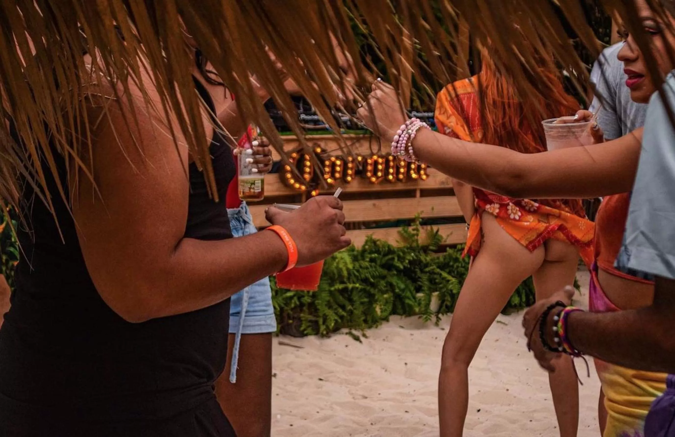 People, Other Activities in LOS CORALES VILLAS and SUITES - BEACH CLUB, SPA, RESTAURANTS