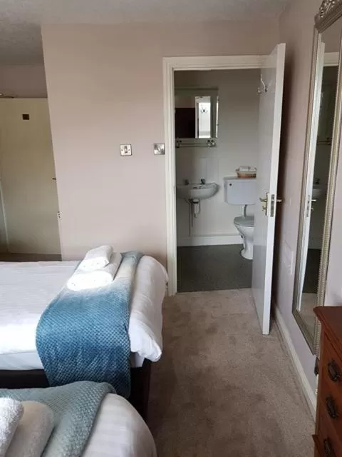 Bed in George and Dragon Ashbourne