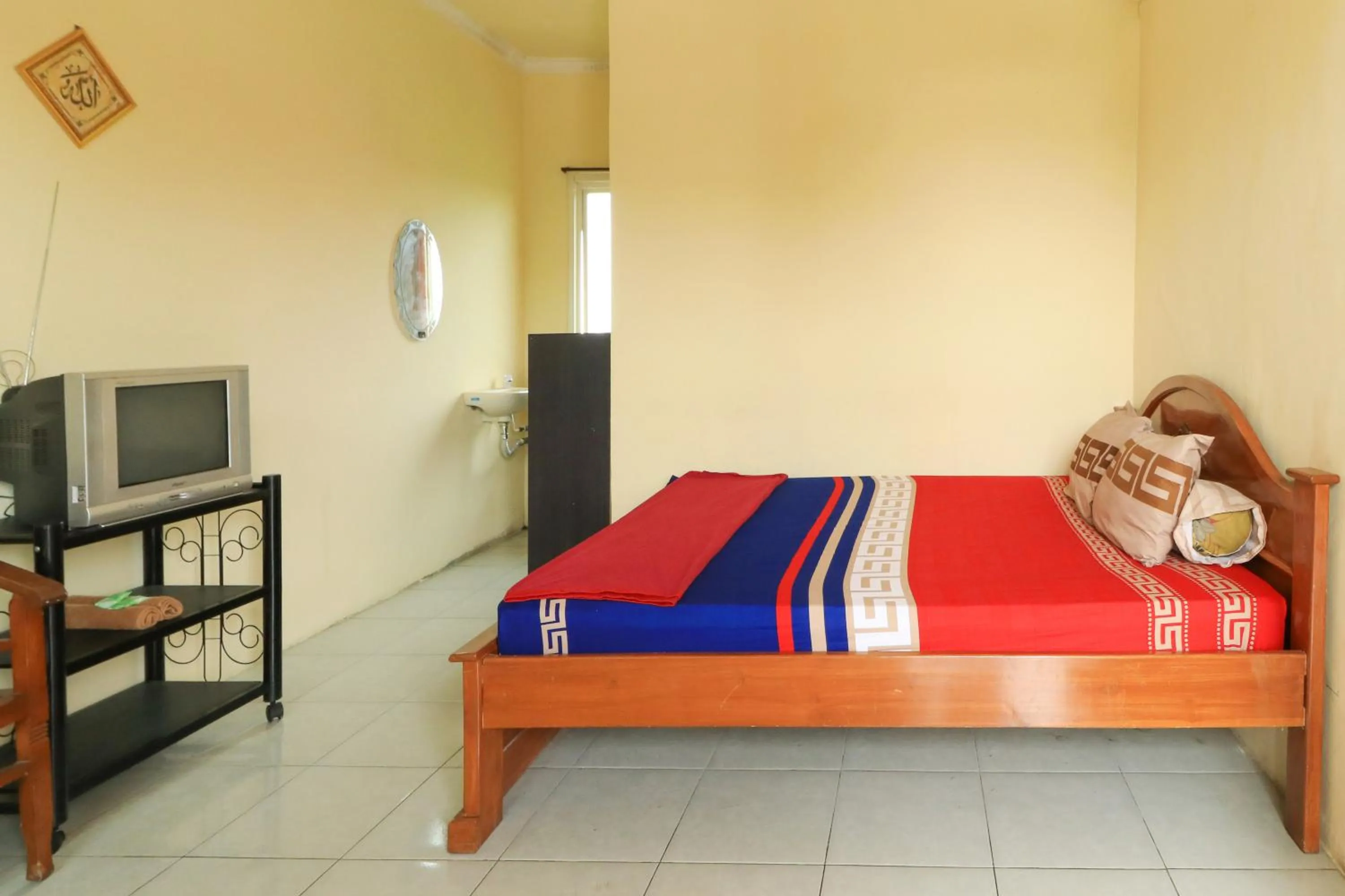 Photo of the whole room in Penginapan Pondok Rizqi Syariah