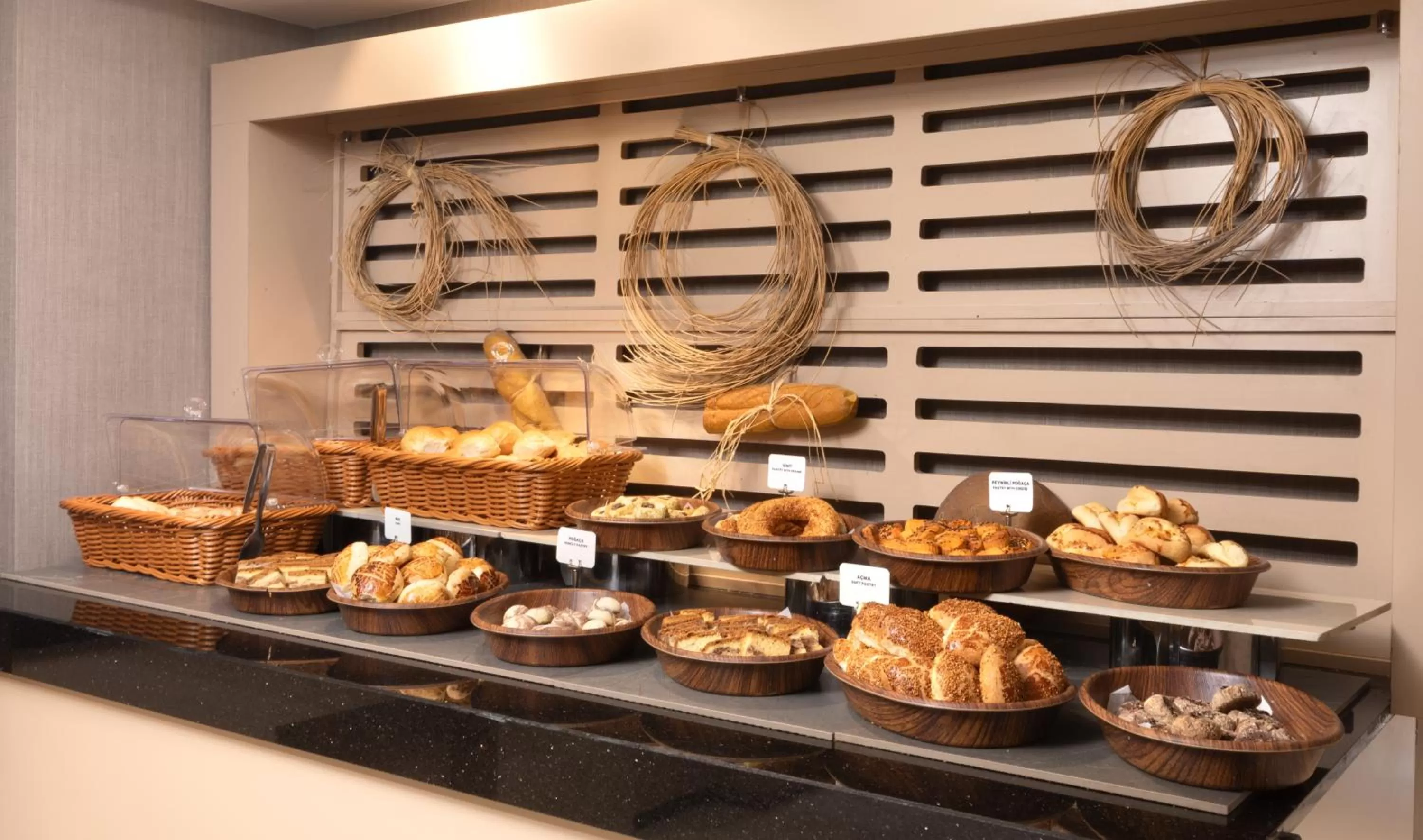 Restaurant/places to eat in Orka Royal Hotel & Spa