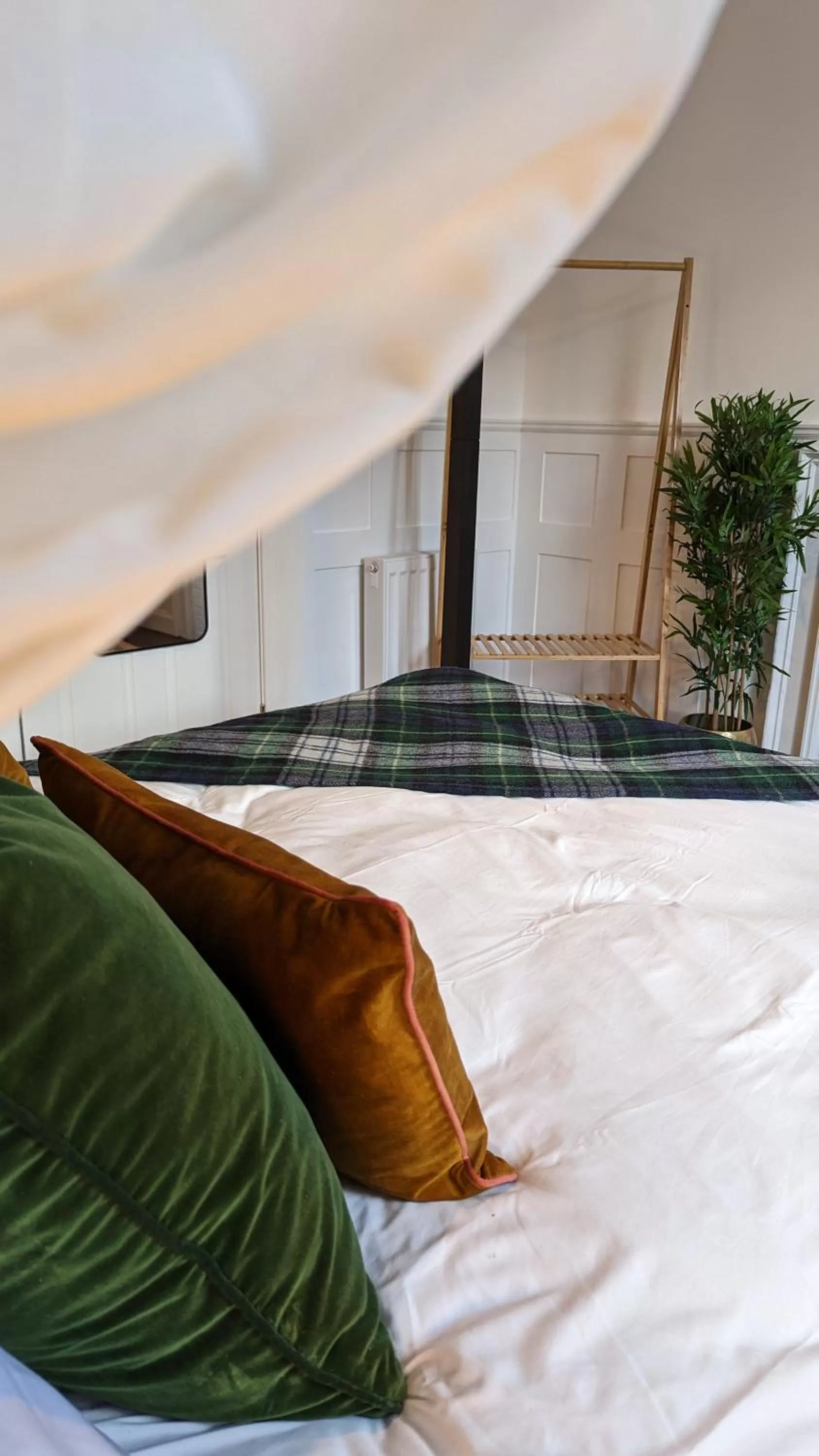 Bed in Slateford House 1770 Luxury Aparthotel by The House of Danu