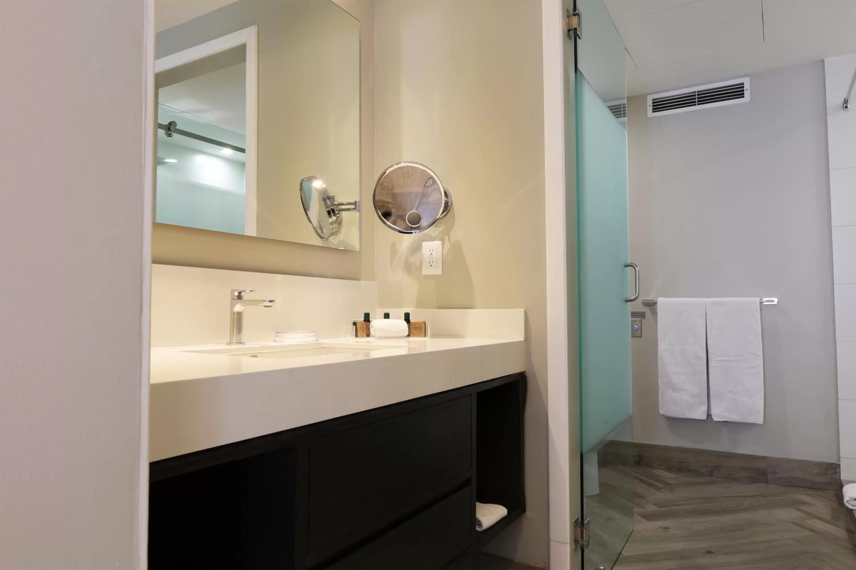 Bathroom in Isaaya Hotel Boutique by WTC