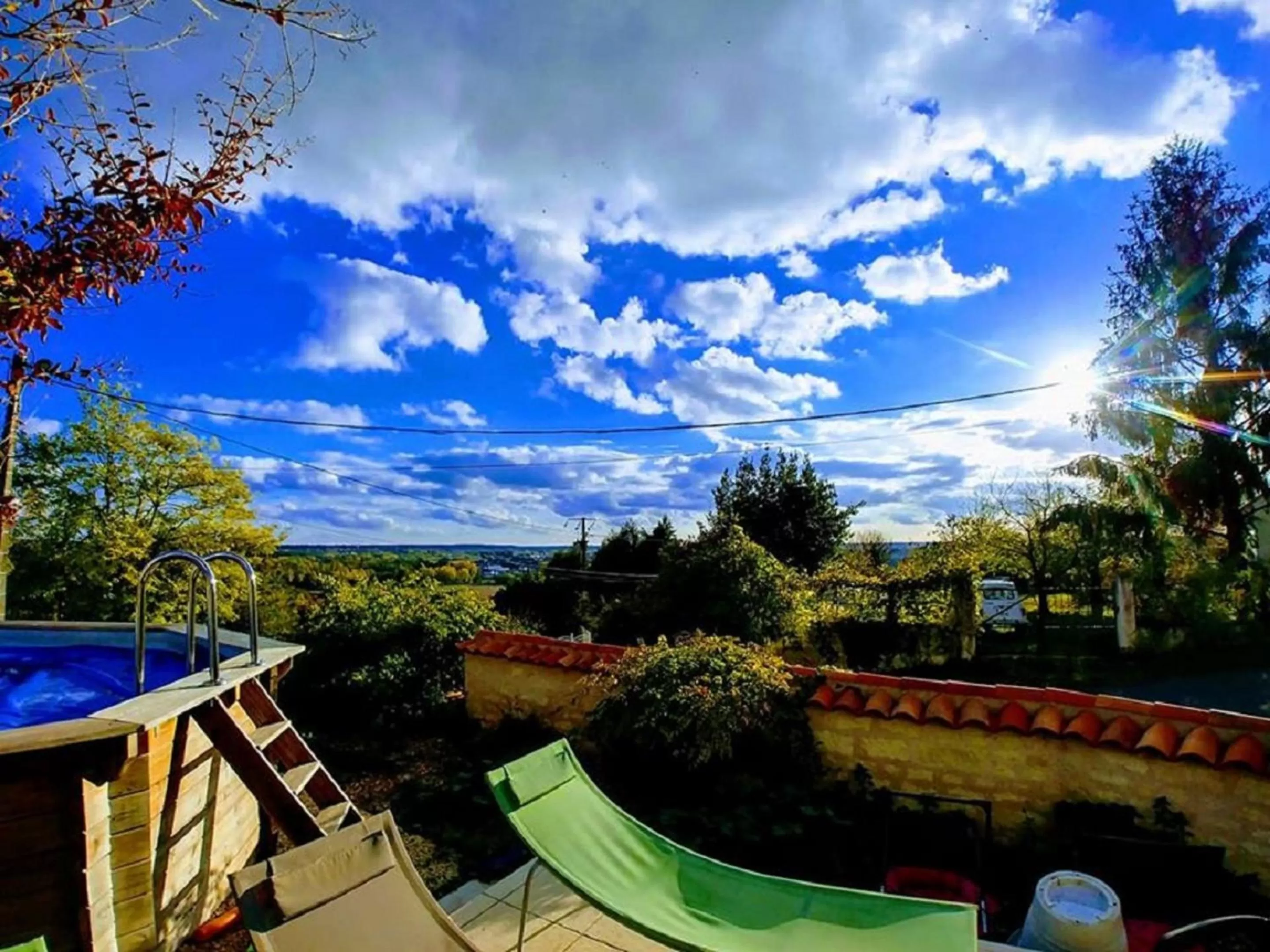 Garden view, Pool View in Manoir Le Cristal - Futuroscope a petit prix , grandes chambres familiales 5-6 personnes ,