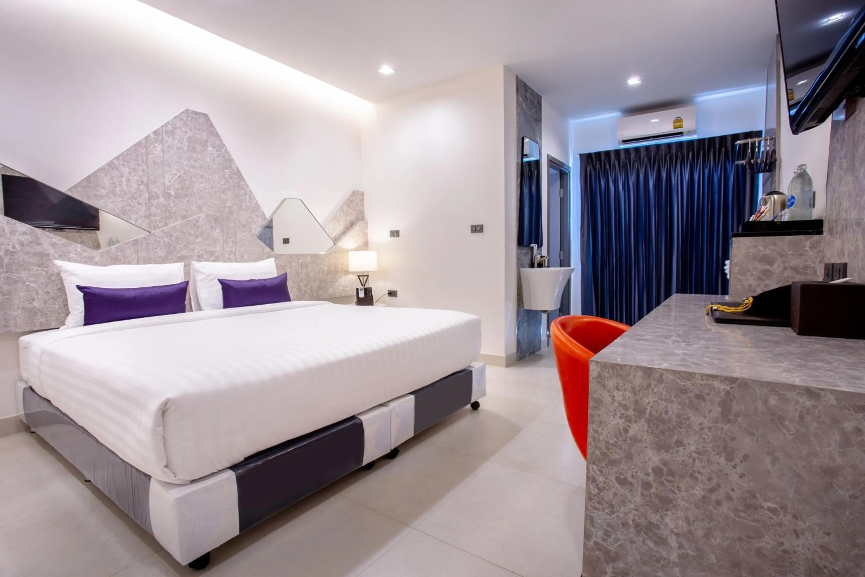 Comfort Quadruple Room in Spittze Hotel Pratunam