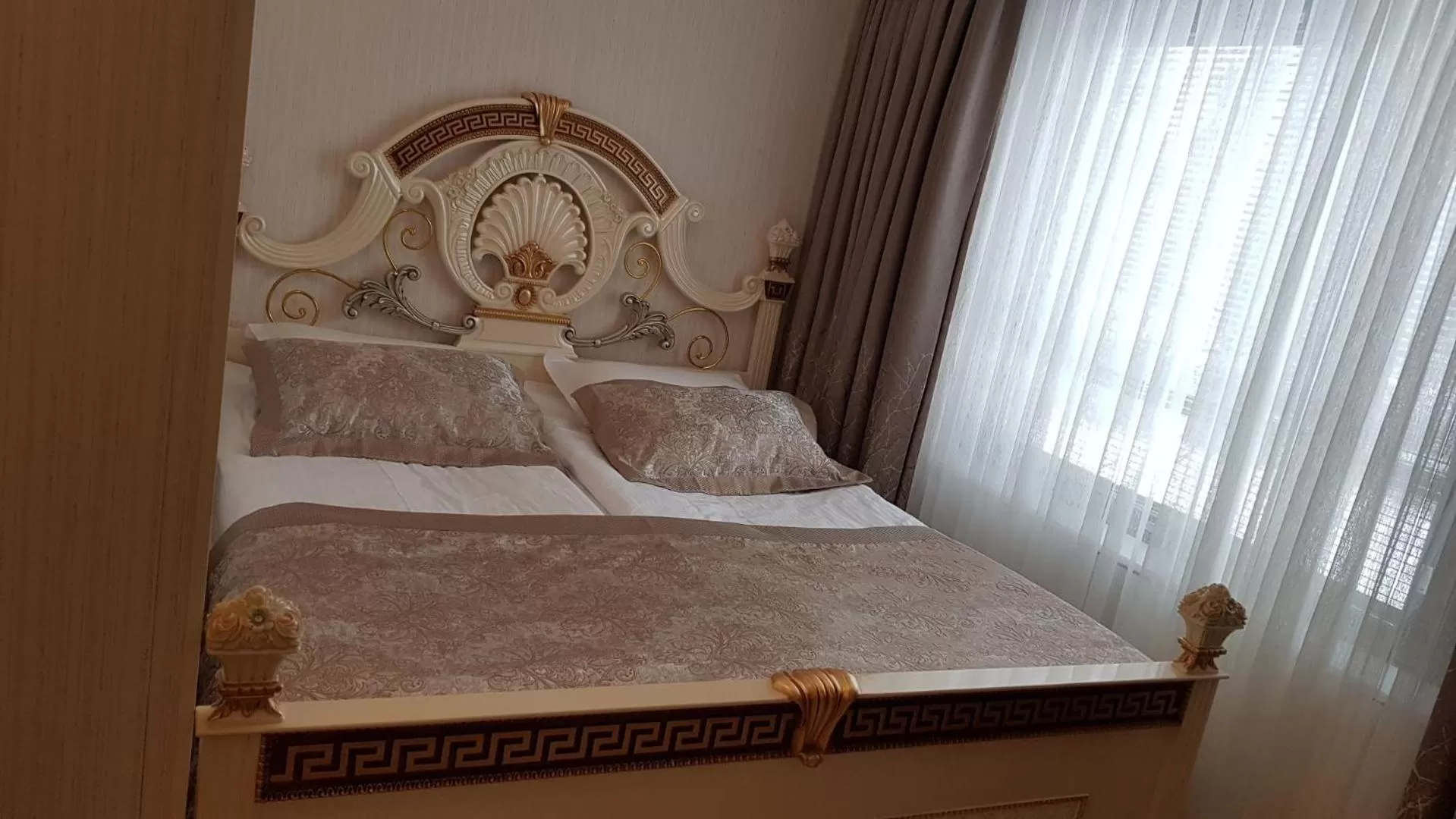 Bed in Hotelli Sandels