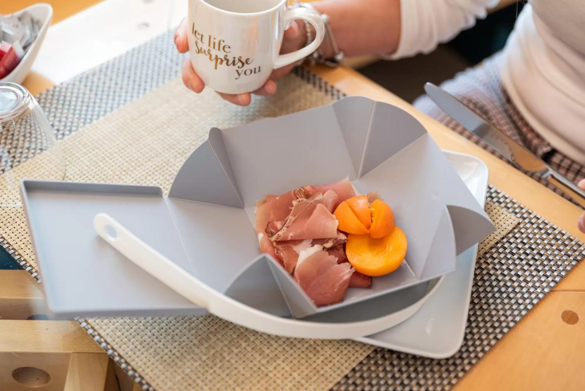 Breakfast in Hotel Suite Inn