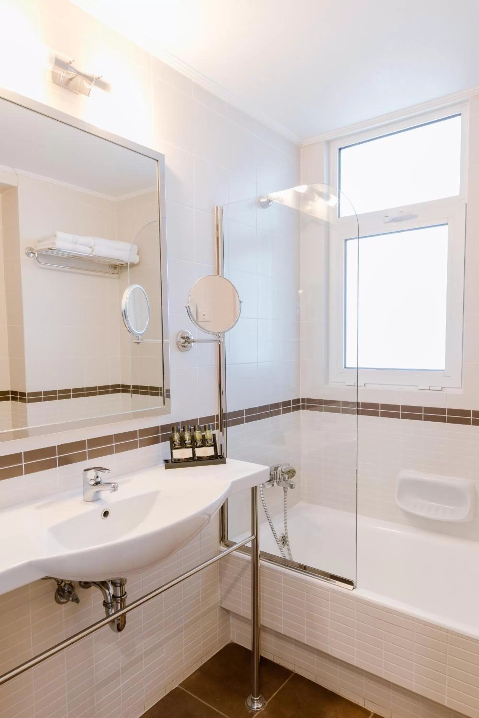 Bathroom in Akti Taygetos - Conference Resort