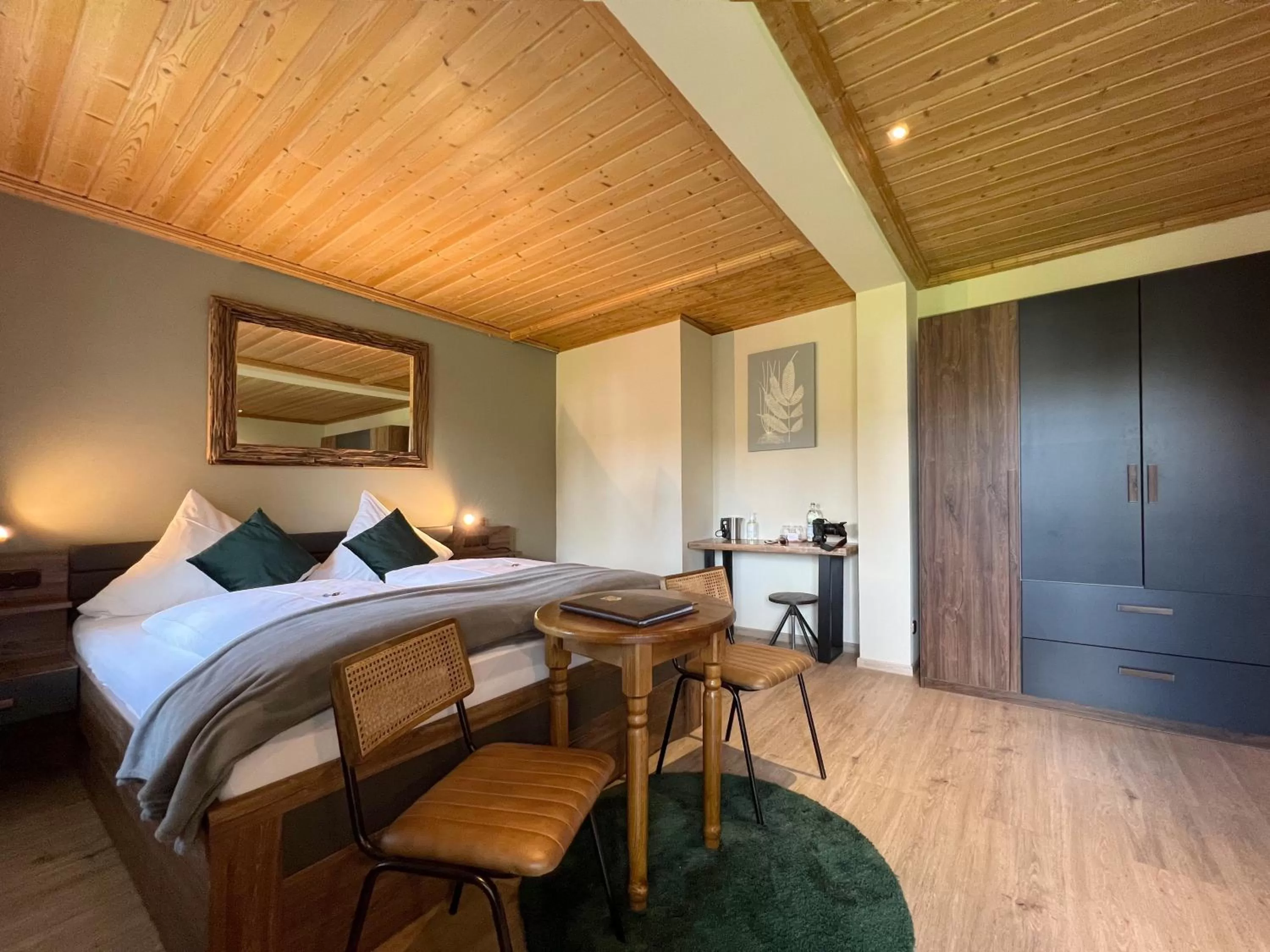 Photo of the whole room, Bed in Hotel Schlossblick Chiemsee