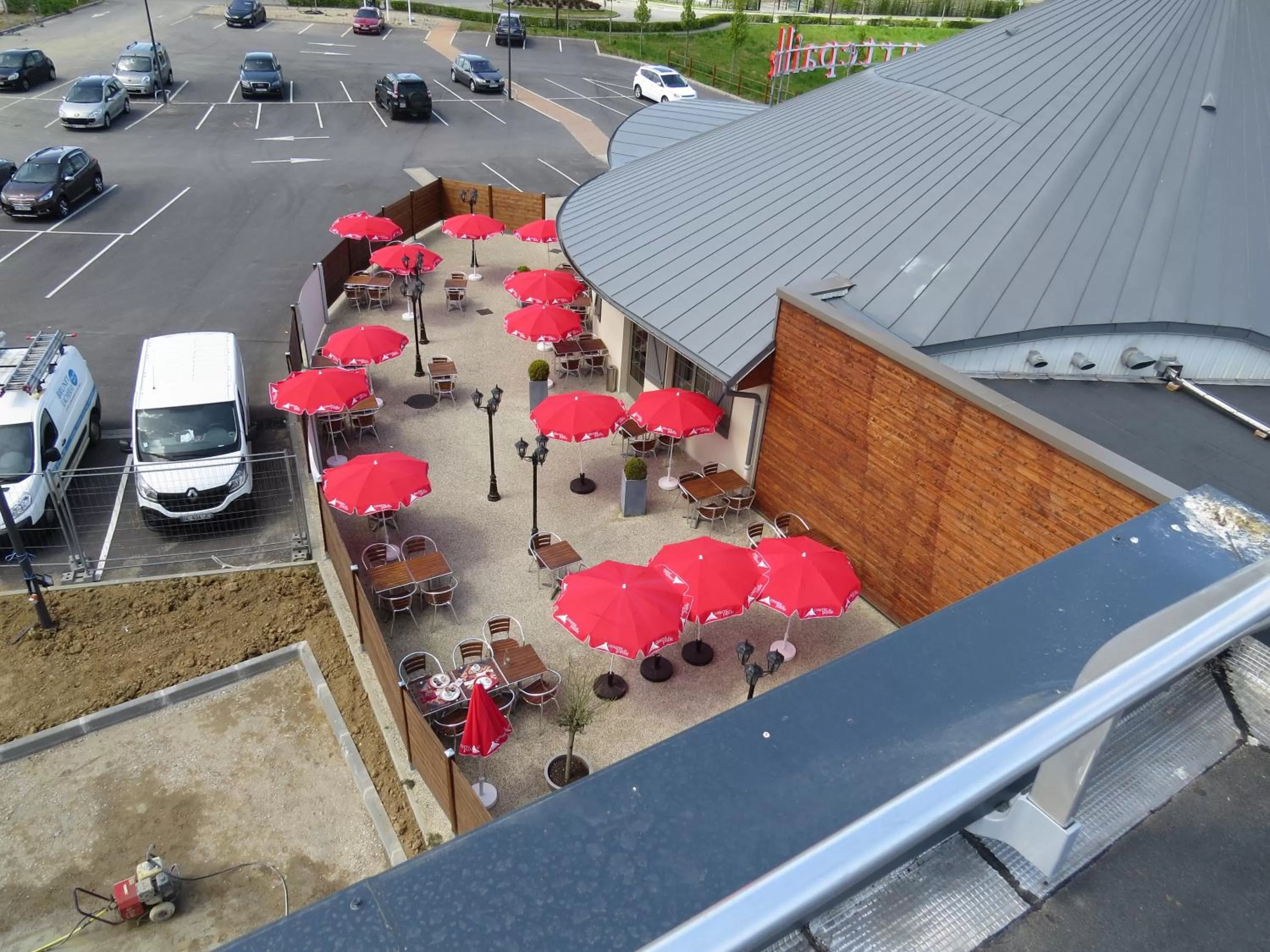 Restaurant/places to eat in B&B HOTEL Yvetot