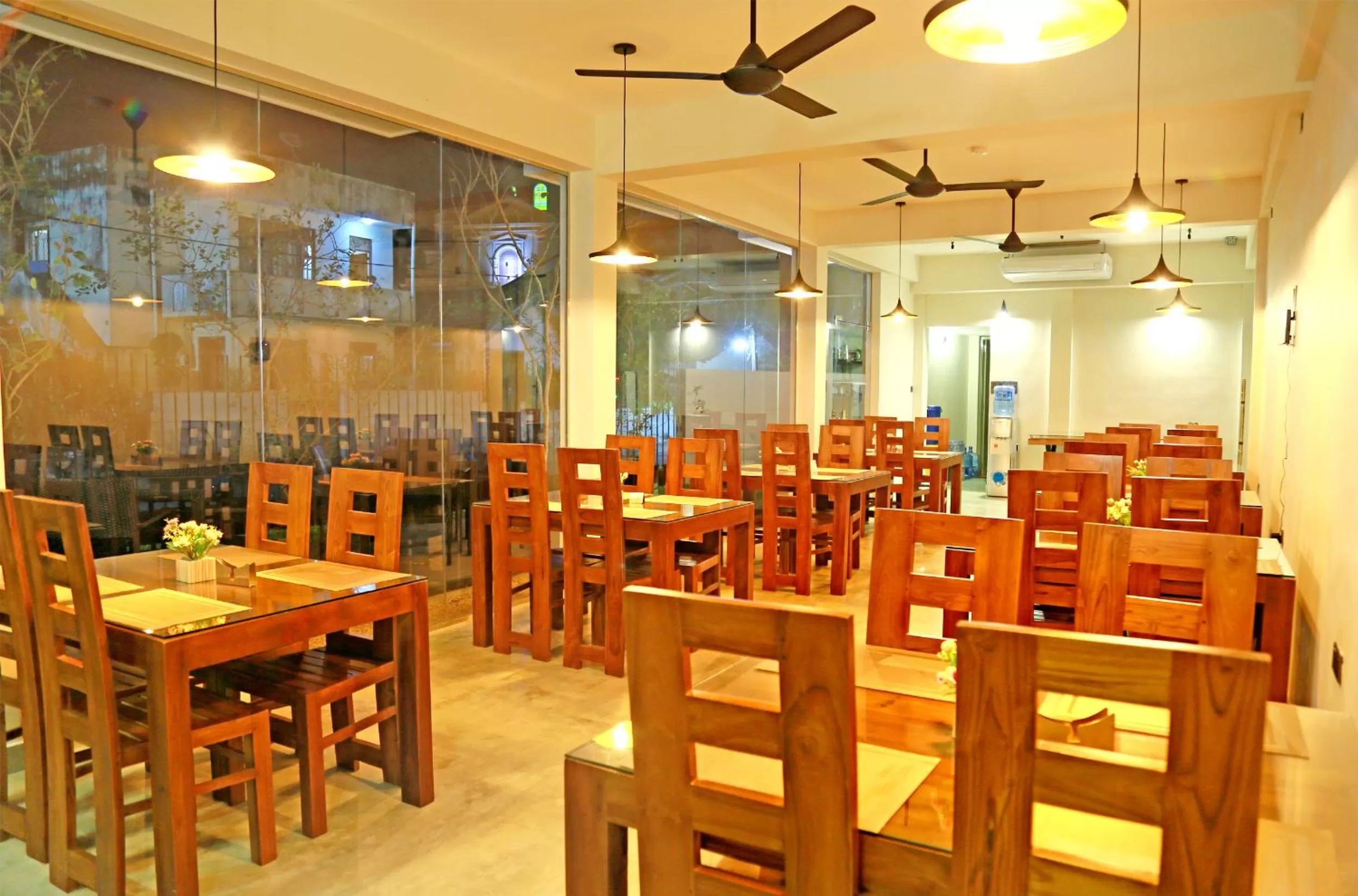 Restaurant/places to eat in Hive 68 Hotel and Resorts - Negombo