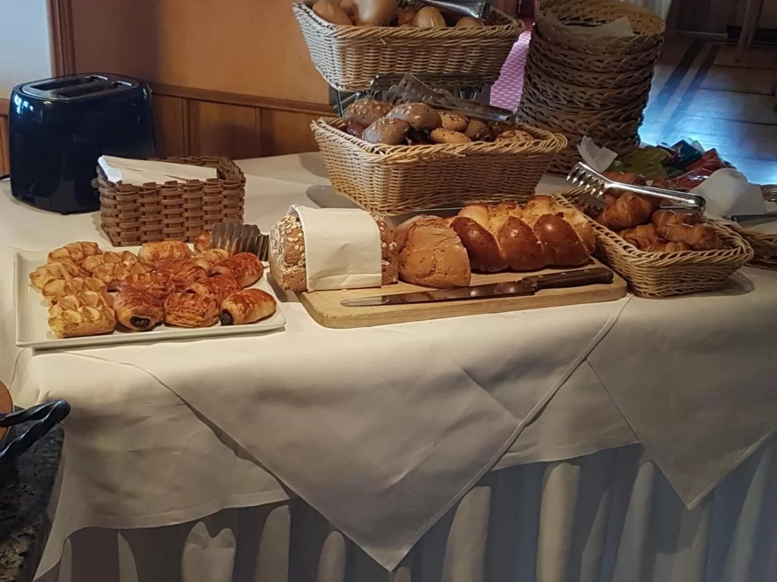 Breakfast in Hotel Restaurant Jaegersteig