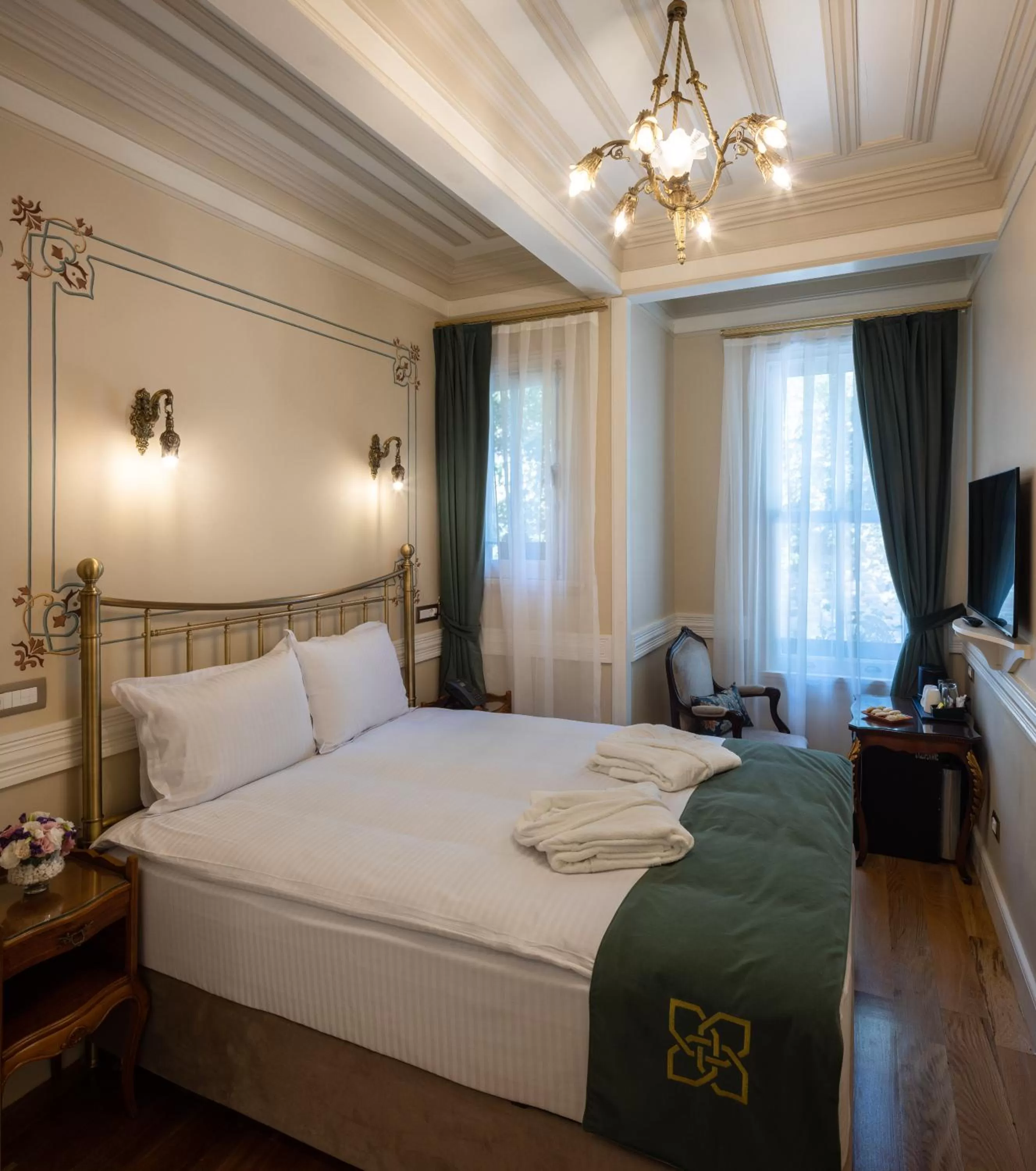 Bedroom, Bed in Hotel Turkish House