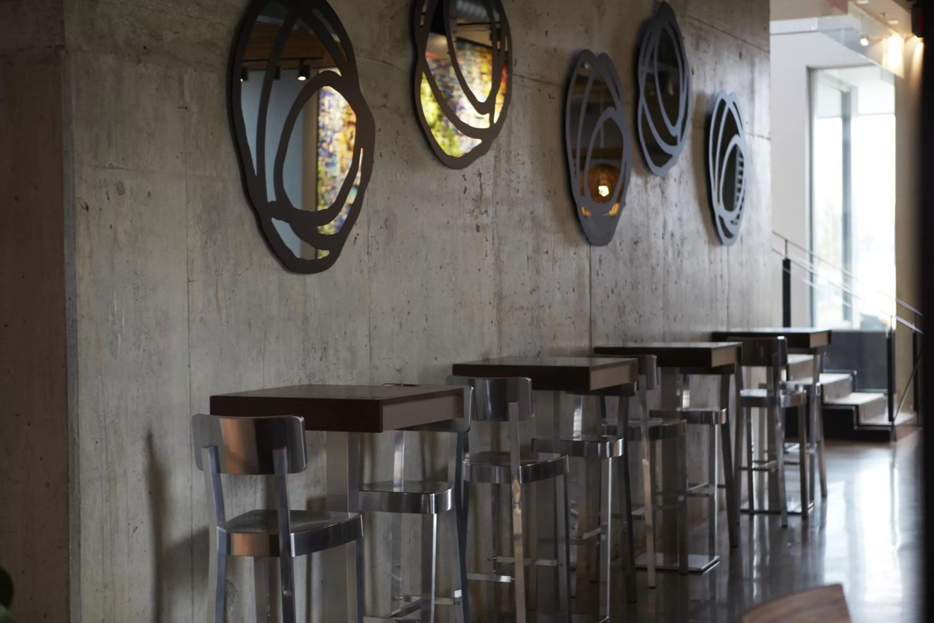 Lounge or bar in Alt Hotel Toronto Airport