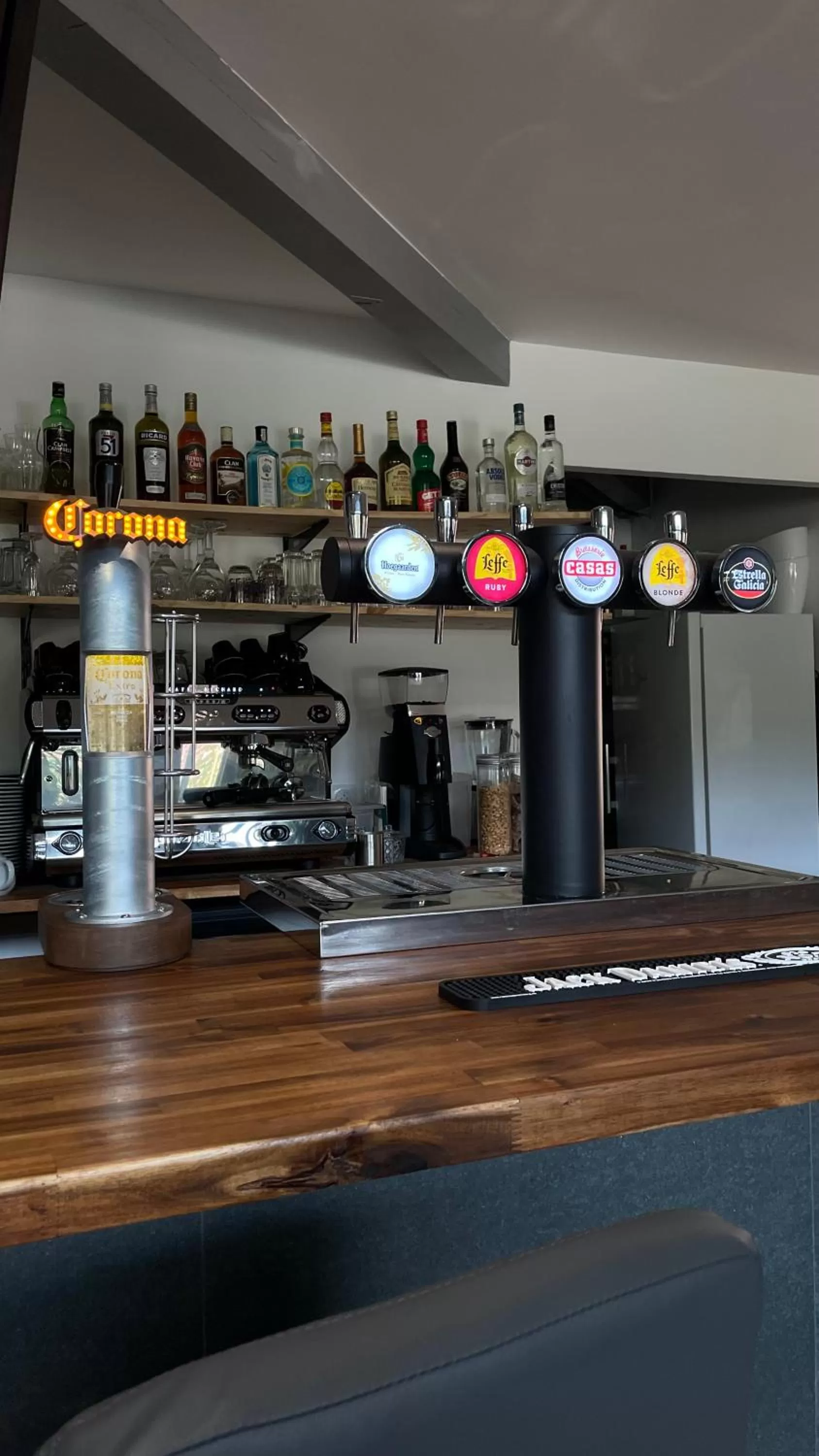 Lounge or bar in Tropic Hôtel