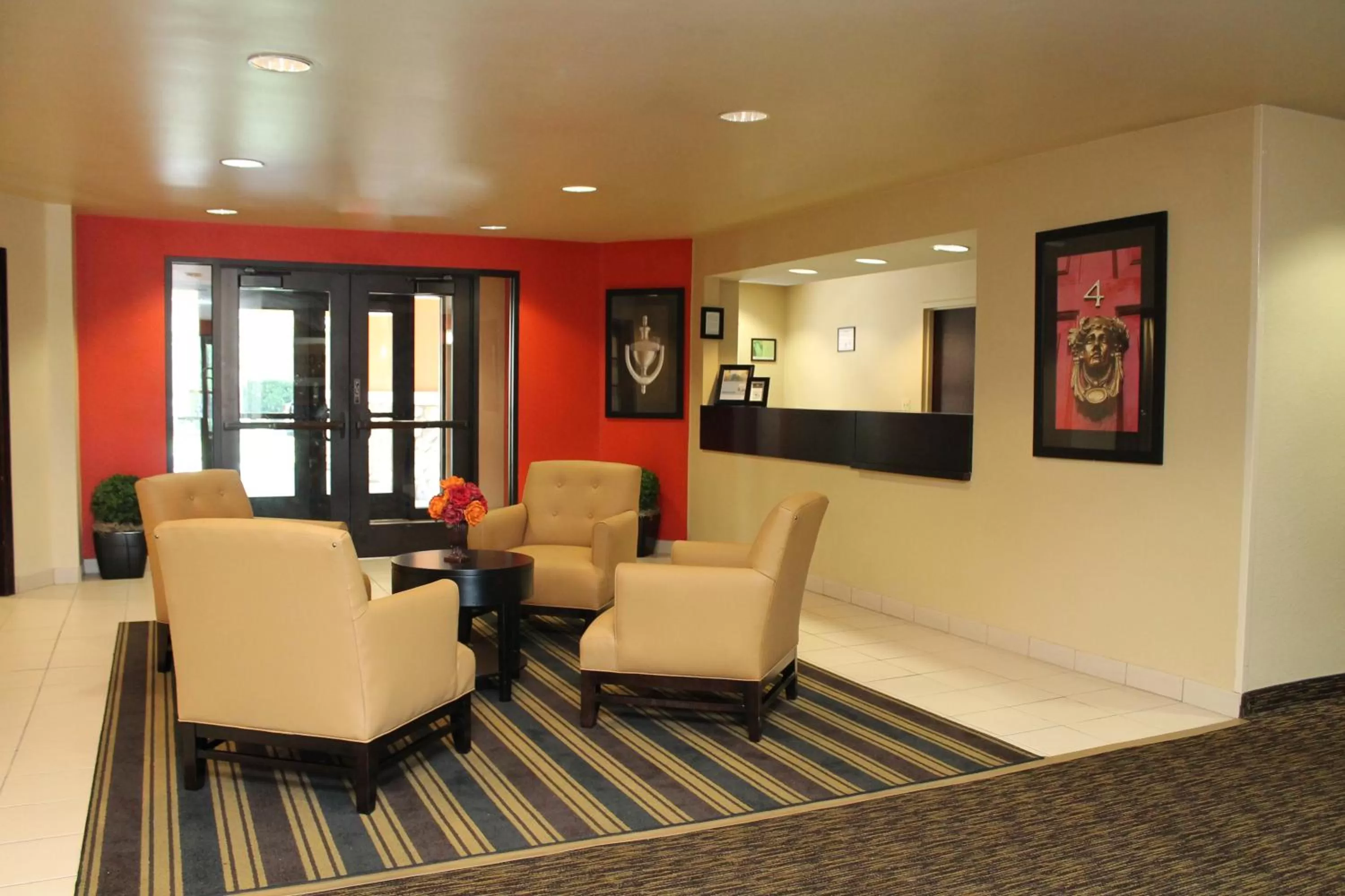 Lobby or reception in Extended Studio Hotel Suites - Los Angeles - San Dimas