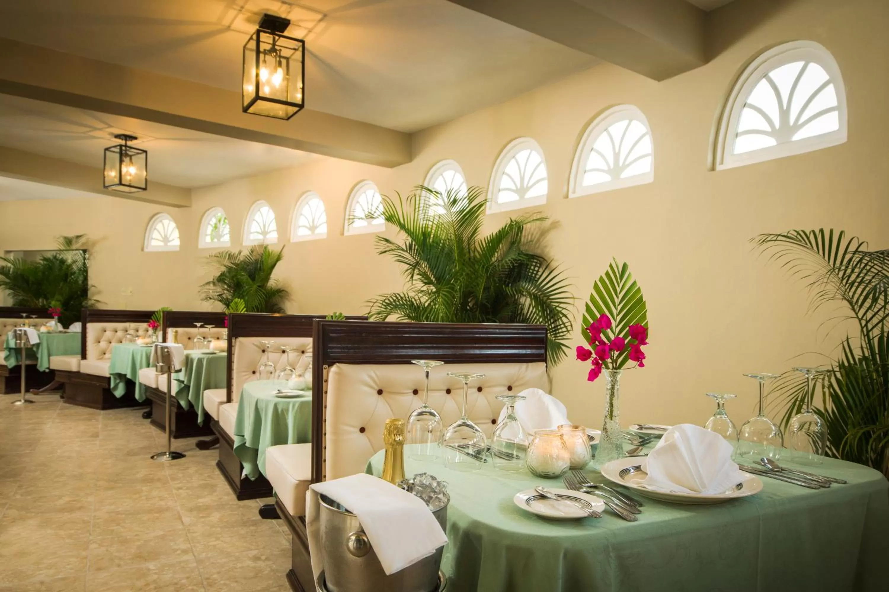 Restaurant/places to eat in SeaGarden Beach Resort - All Inclusive