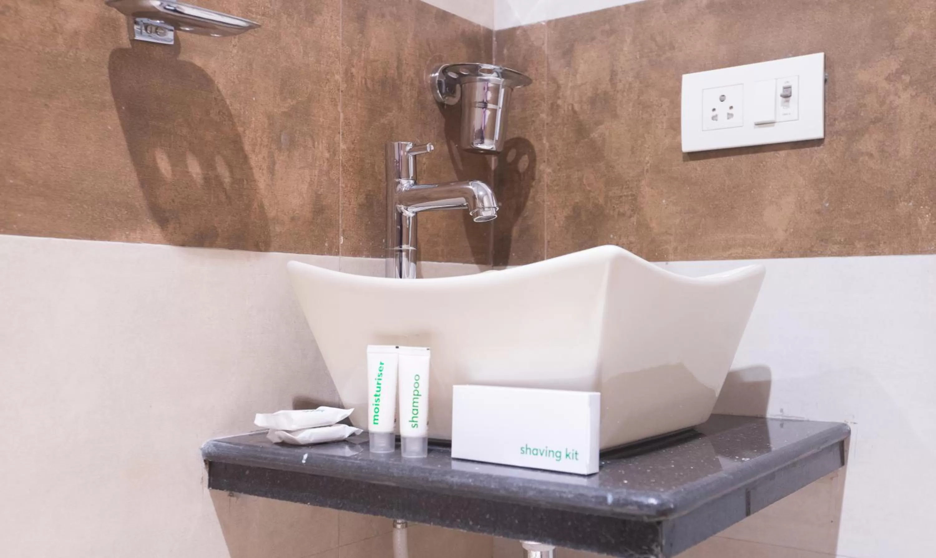 Bathroom in Treebo Amber International