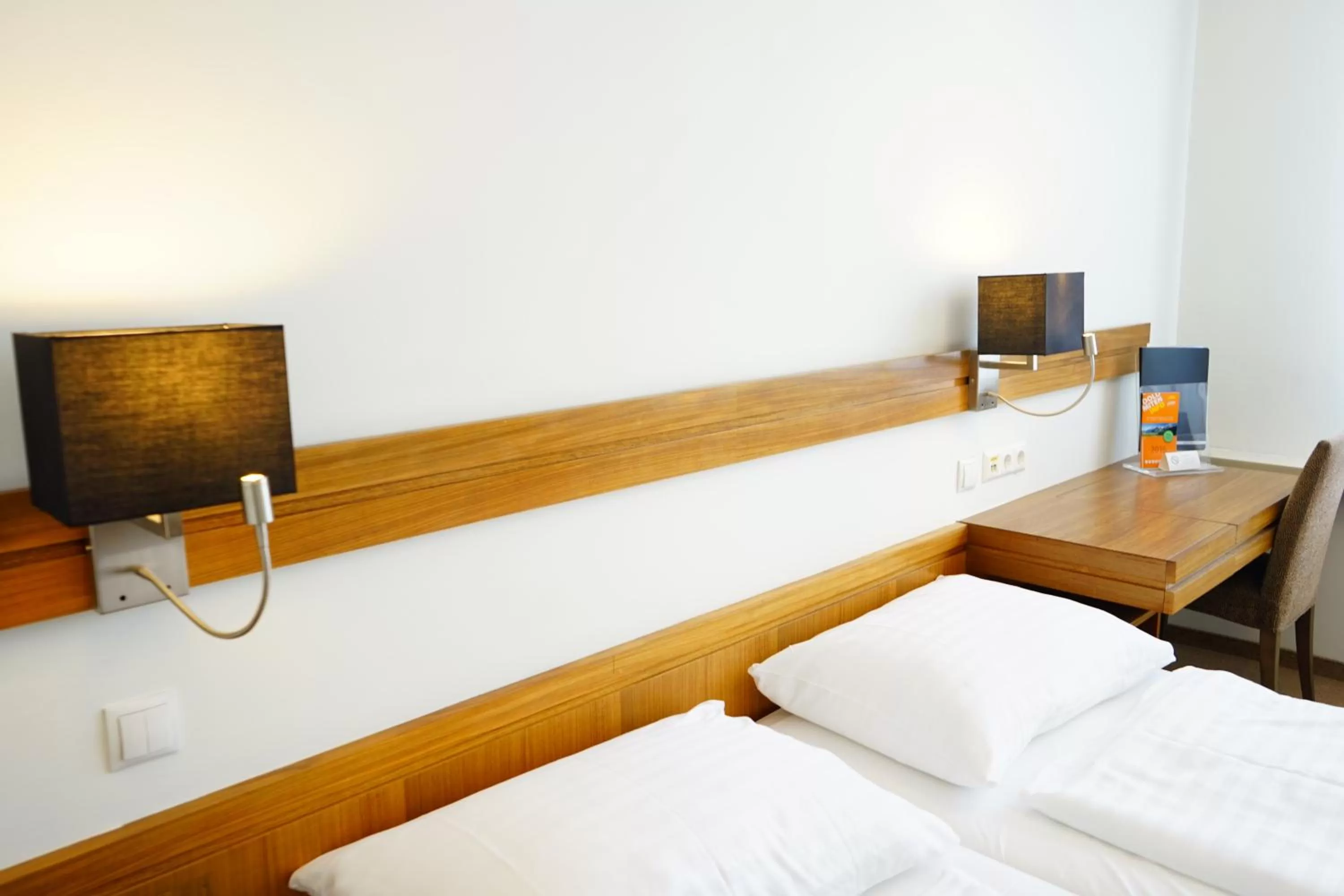 Bed in Hotel Sonne Lienz