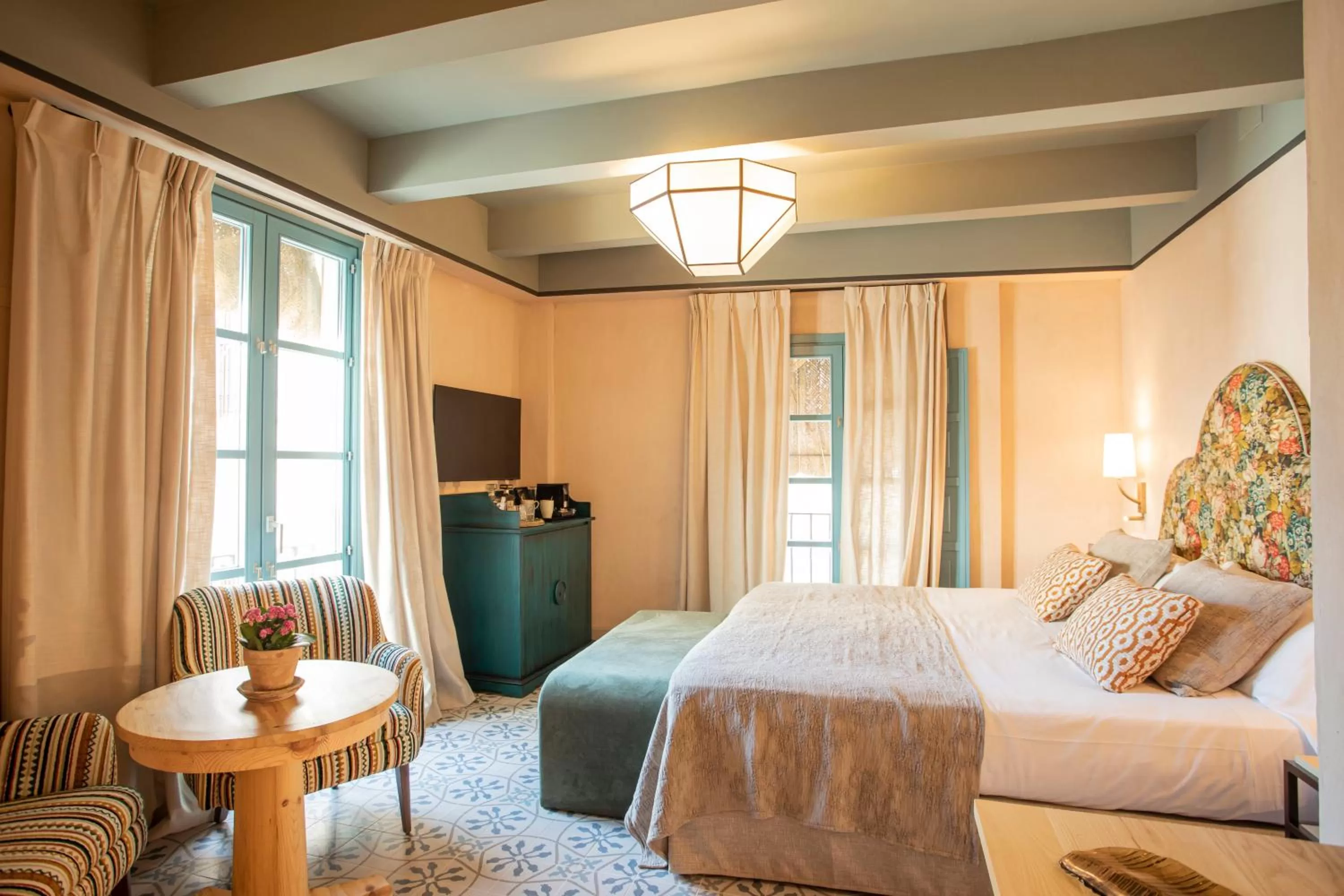 Photo of the whole room, Bed in Hospes Las Casas del Rey de Baeza, a Member of Design Hotels