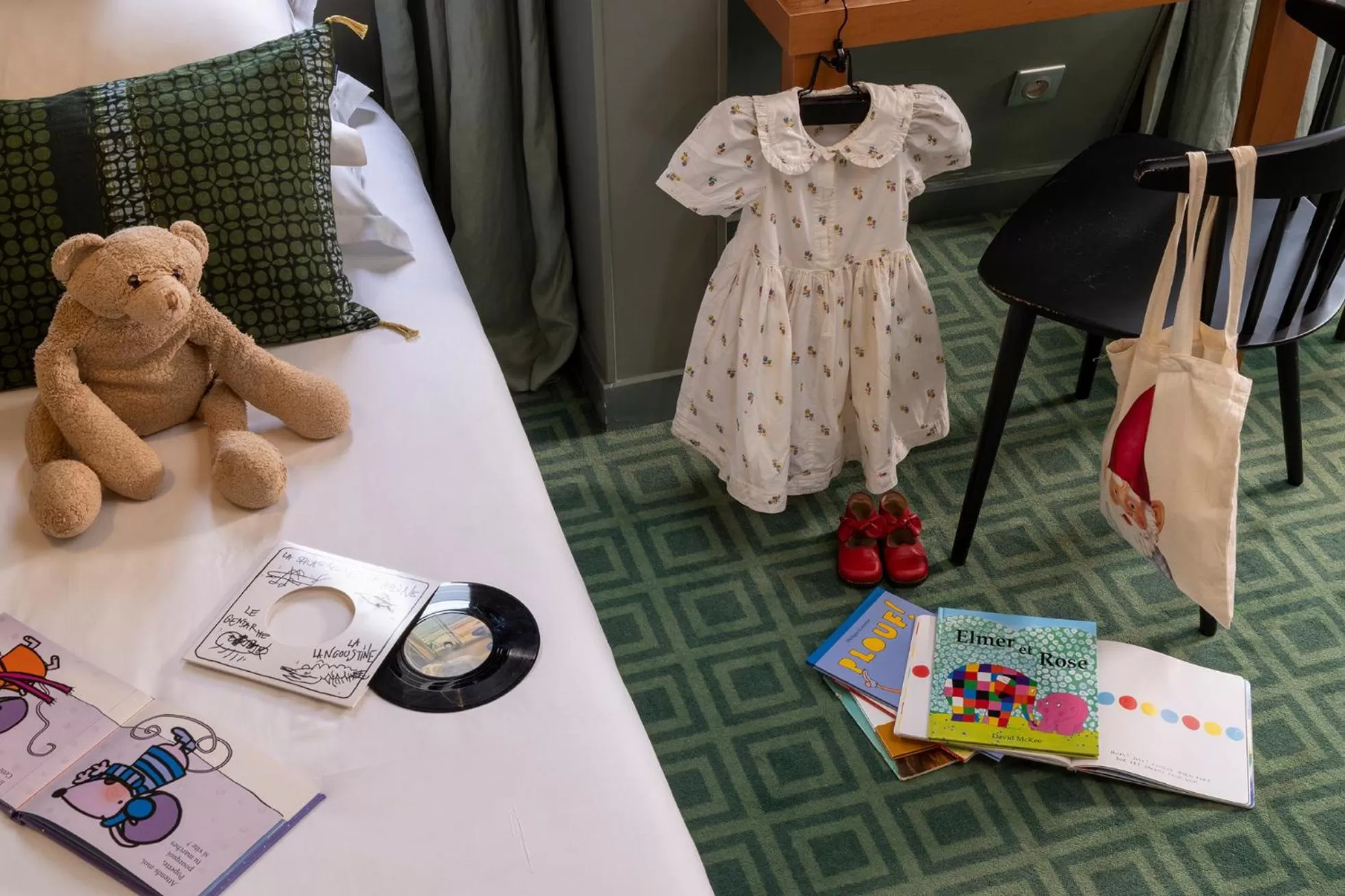 children in LHotel - face au château - boutique hôtel et séminaires