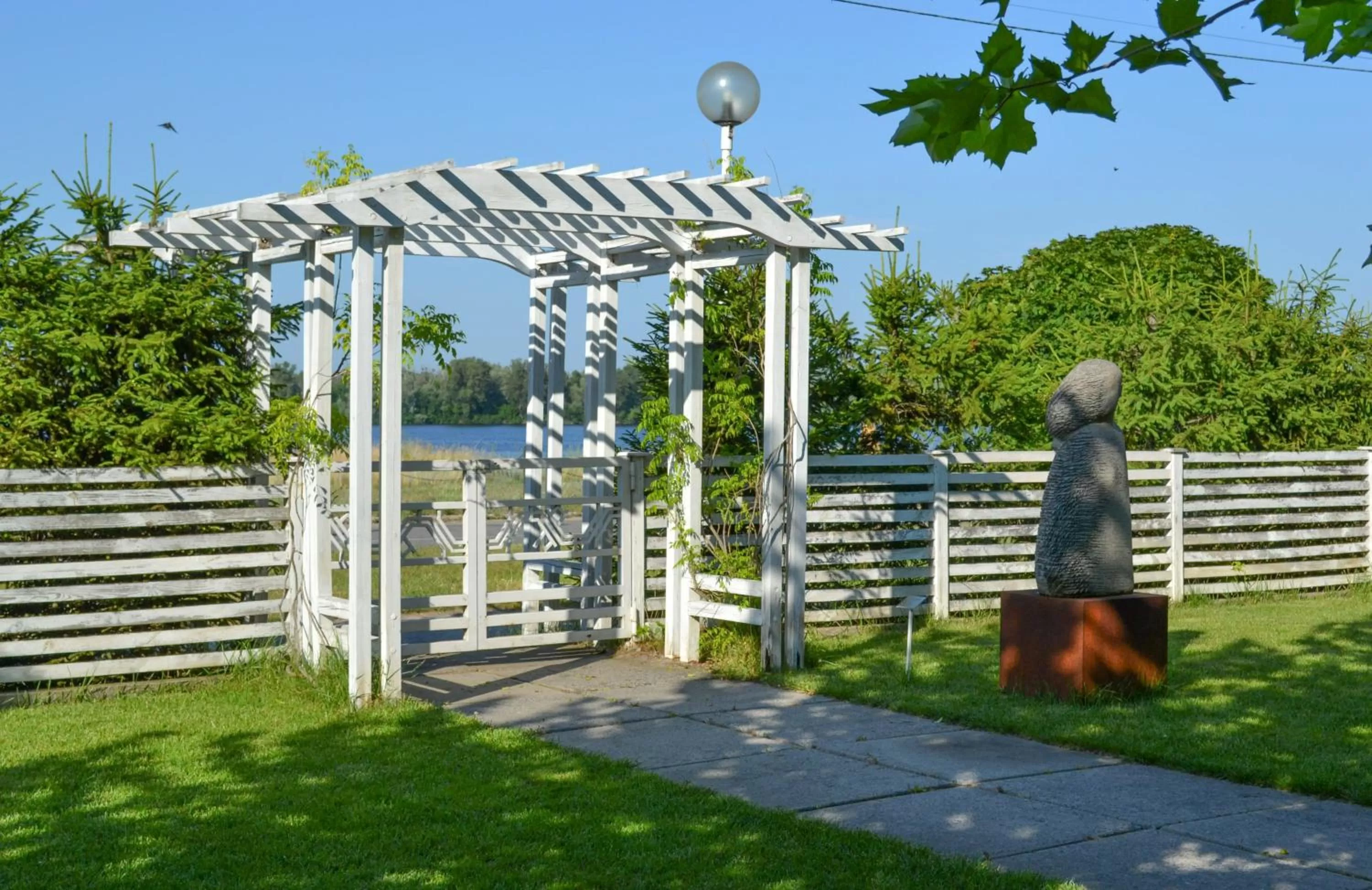 Garden in Knyazha Hora Hotel