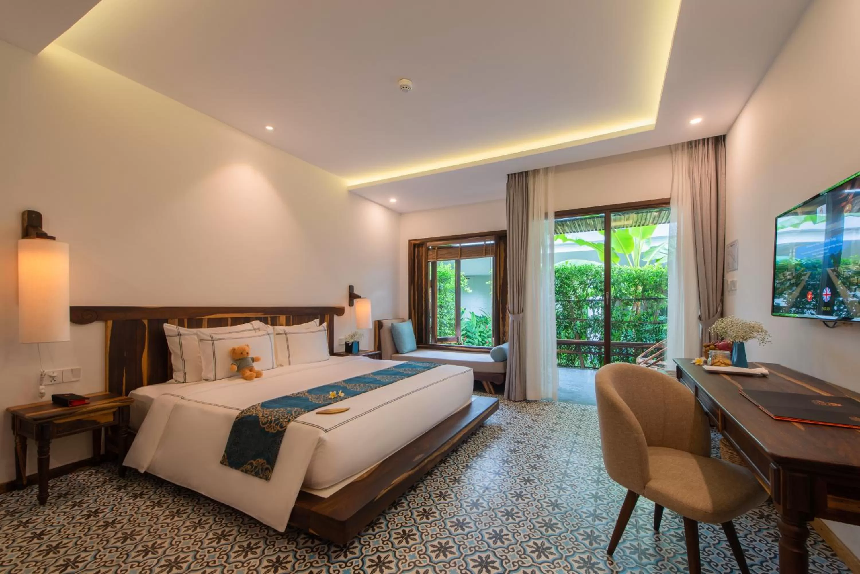 Bedroom, Bed in Alibu Resort Nha Trang