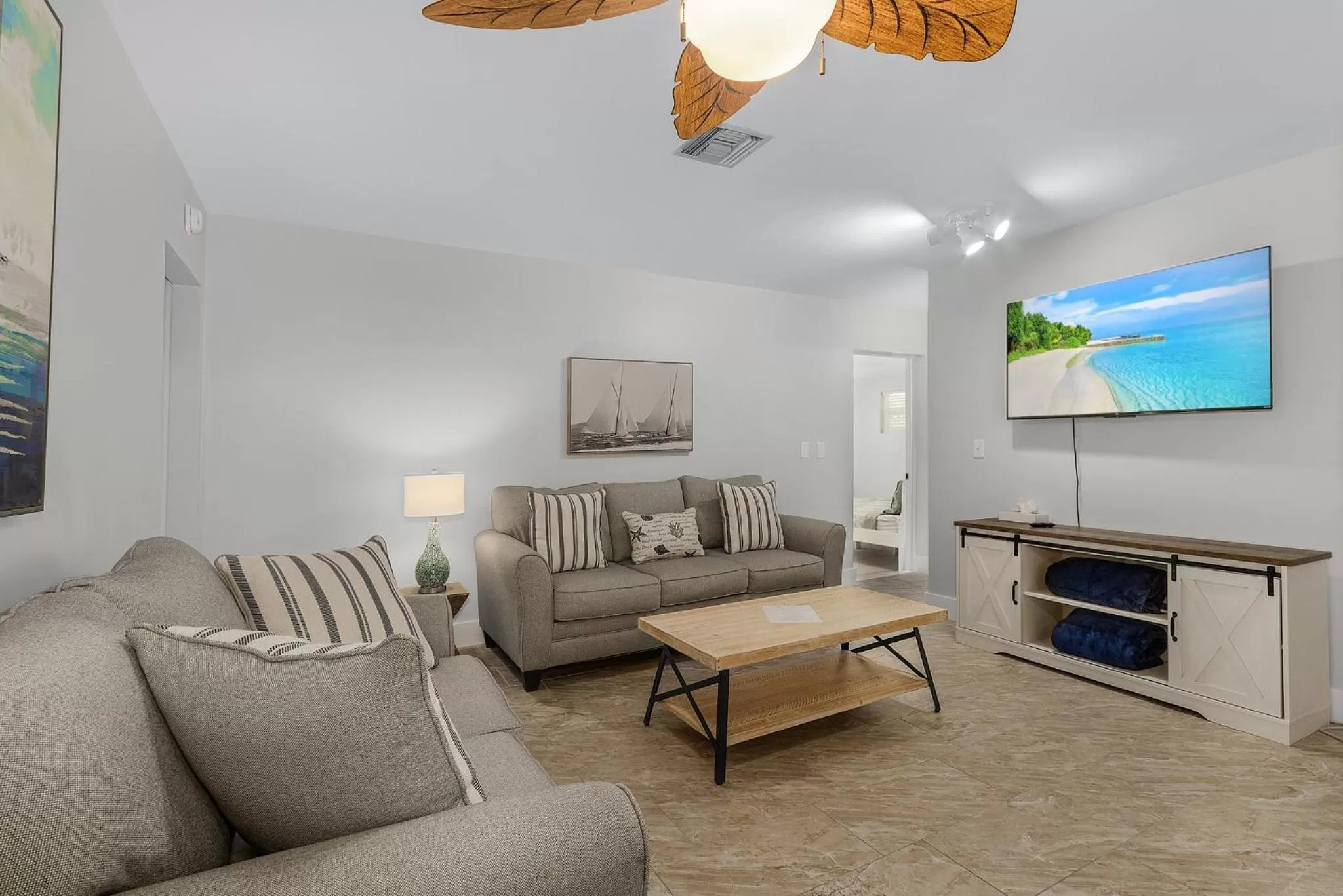 Living room in Matlacha on Shoreview