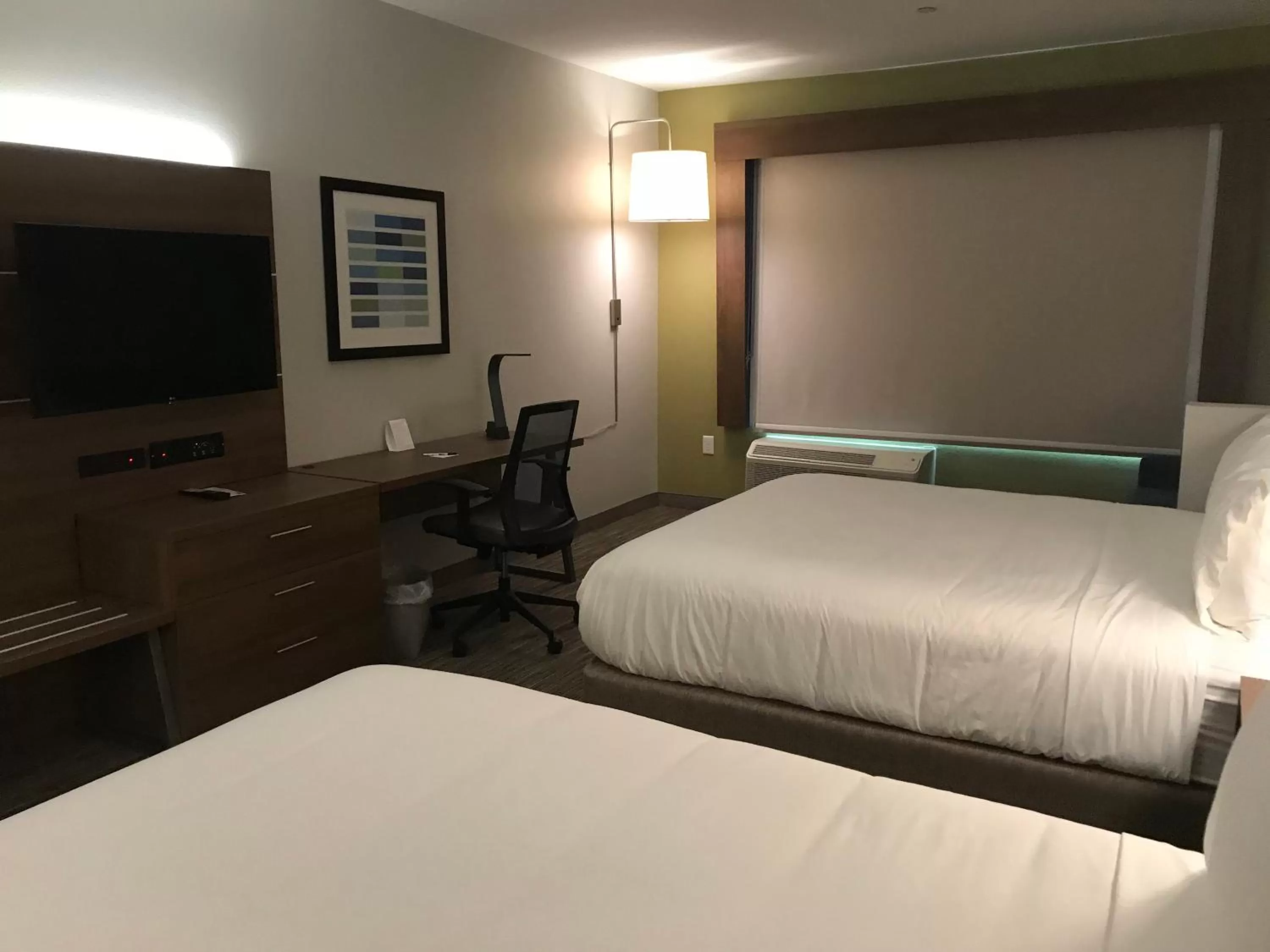 Bedroom in Holiday Inn Express & Suites Houston Southwest Galleria Area by IHG