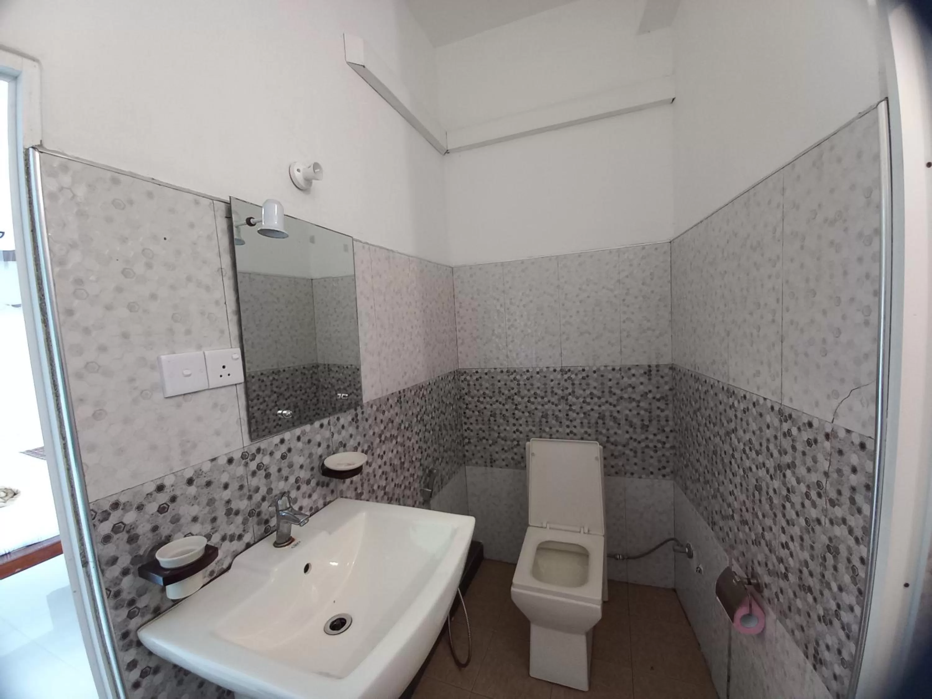 Kandy Riverside Villa