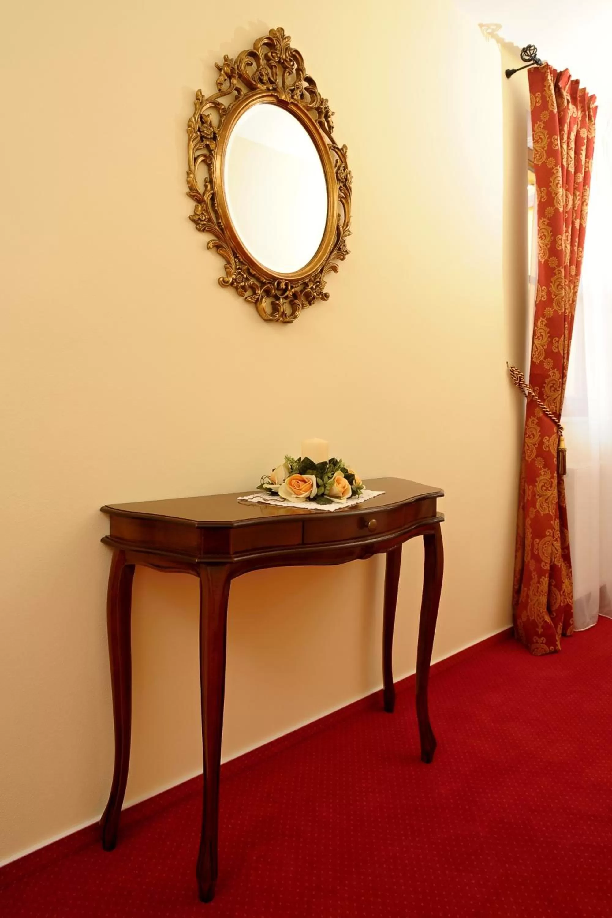 Decorative detail in Hotel U Krále