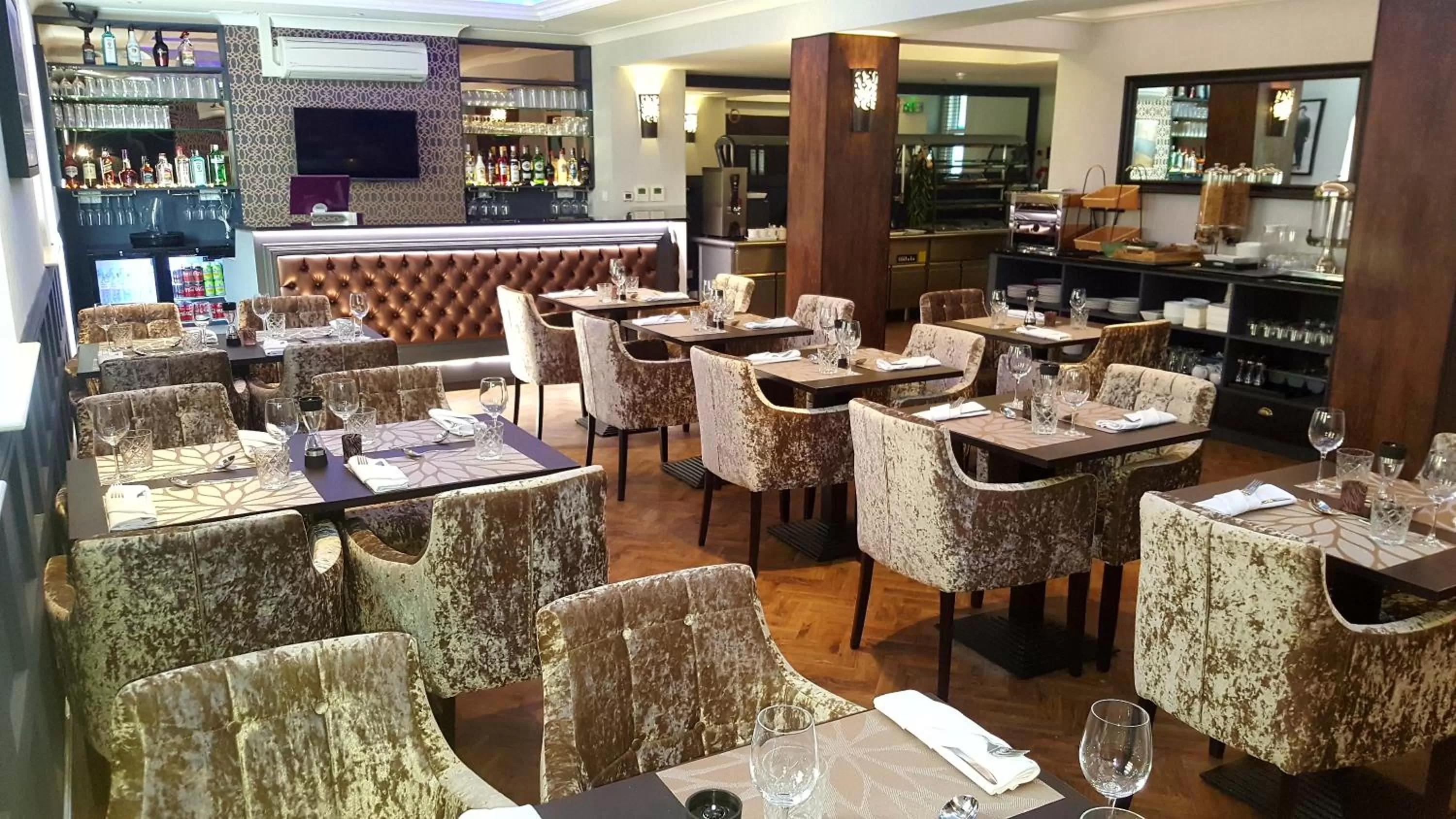 Shower in The Lansbury Heritage Hotel By Sunday - Canary Wharf London