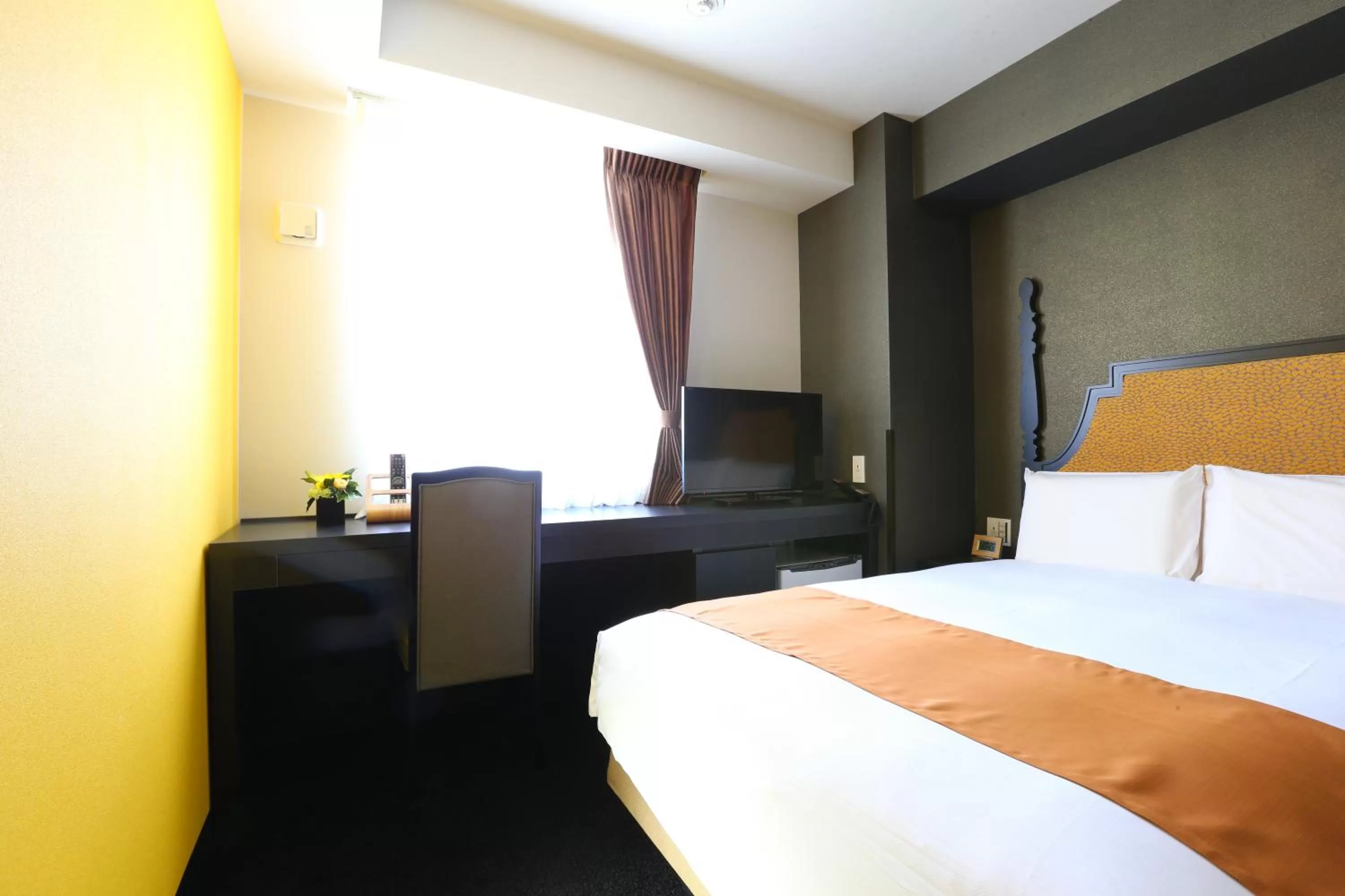 Photo of the whole room, Bed in Hotel Wing International Select Nagoya Sakae