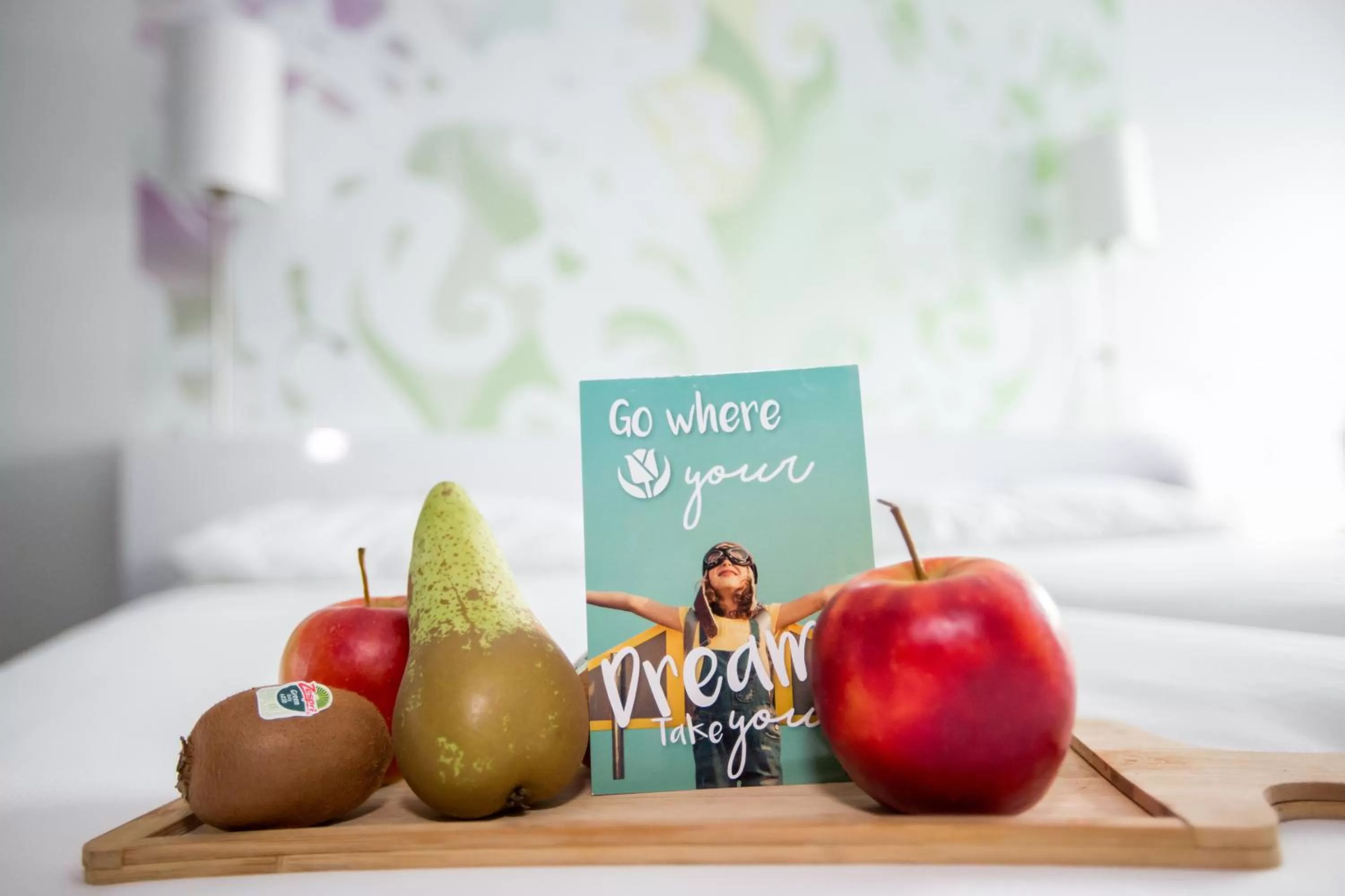 Bed in Tulip Inn Eindhoven Airport