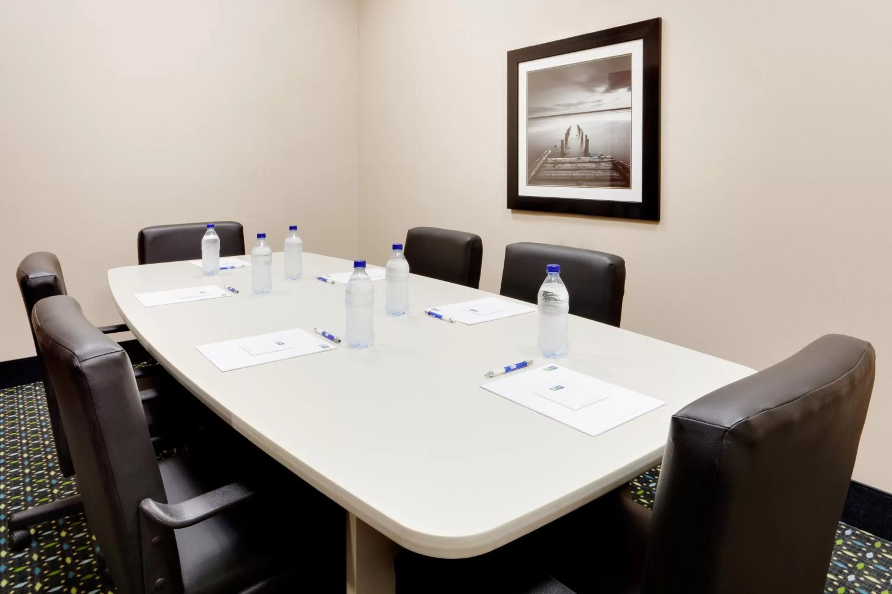 Meeting/conference room in Holiday Inn Express & Suites Smithfield - Providence by IHG