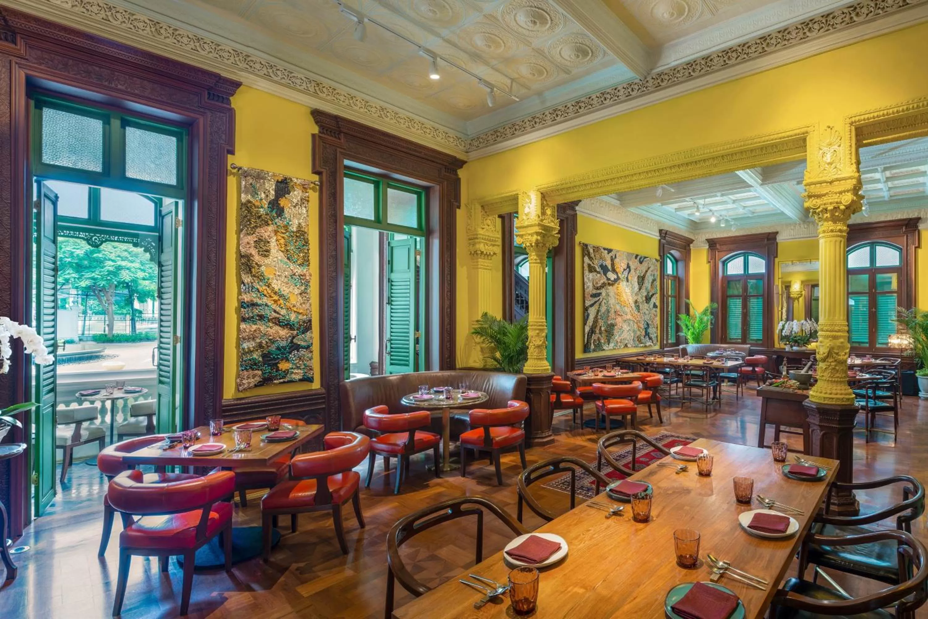 Restaurant/places to eat in W Bangkok Hotel