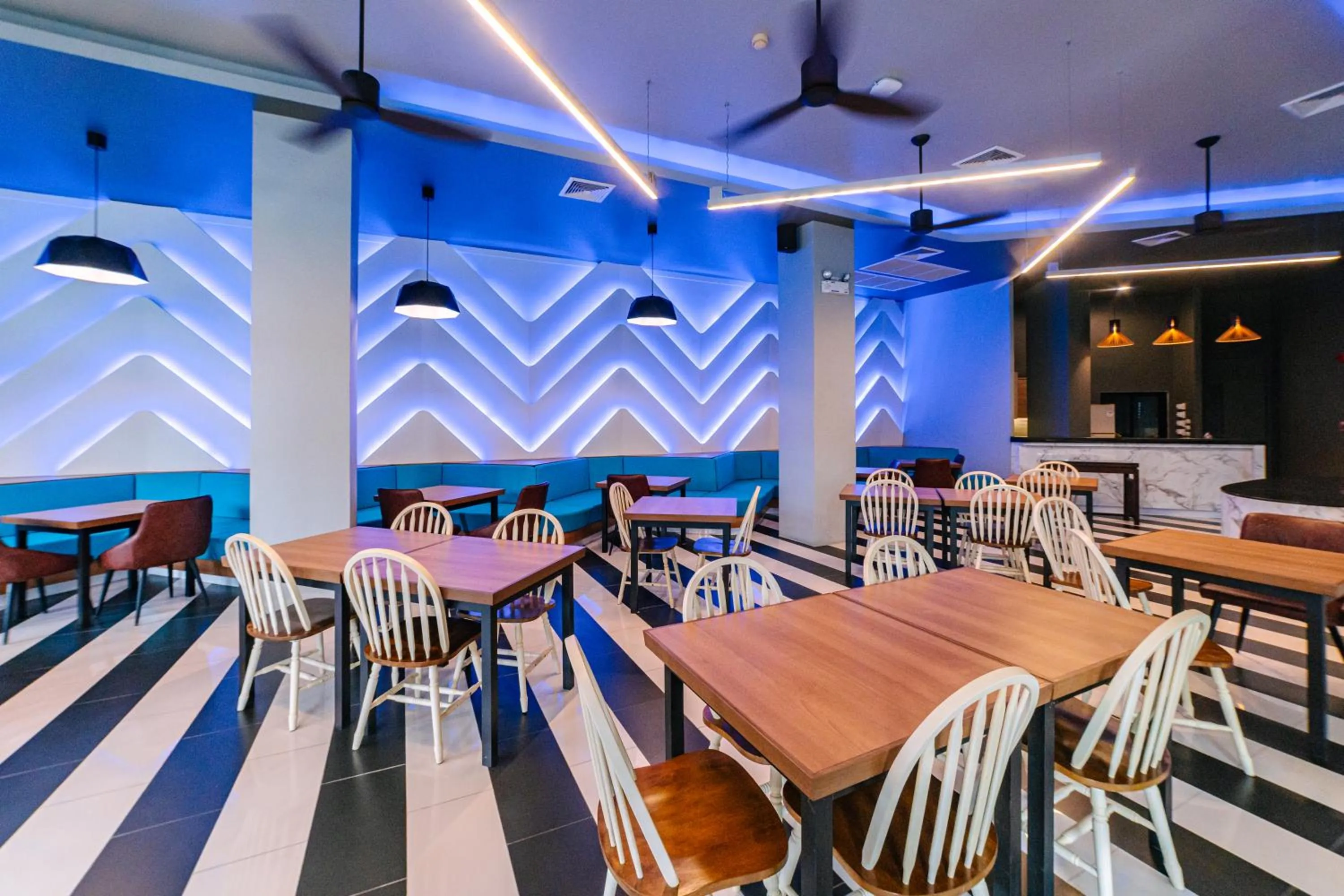 Restaurant/places to eat in Ratana Hotel Sakdidet, PHUKET TOWN