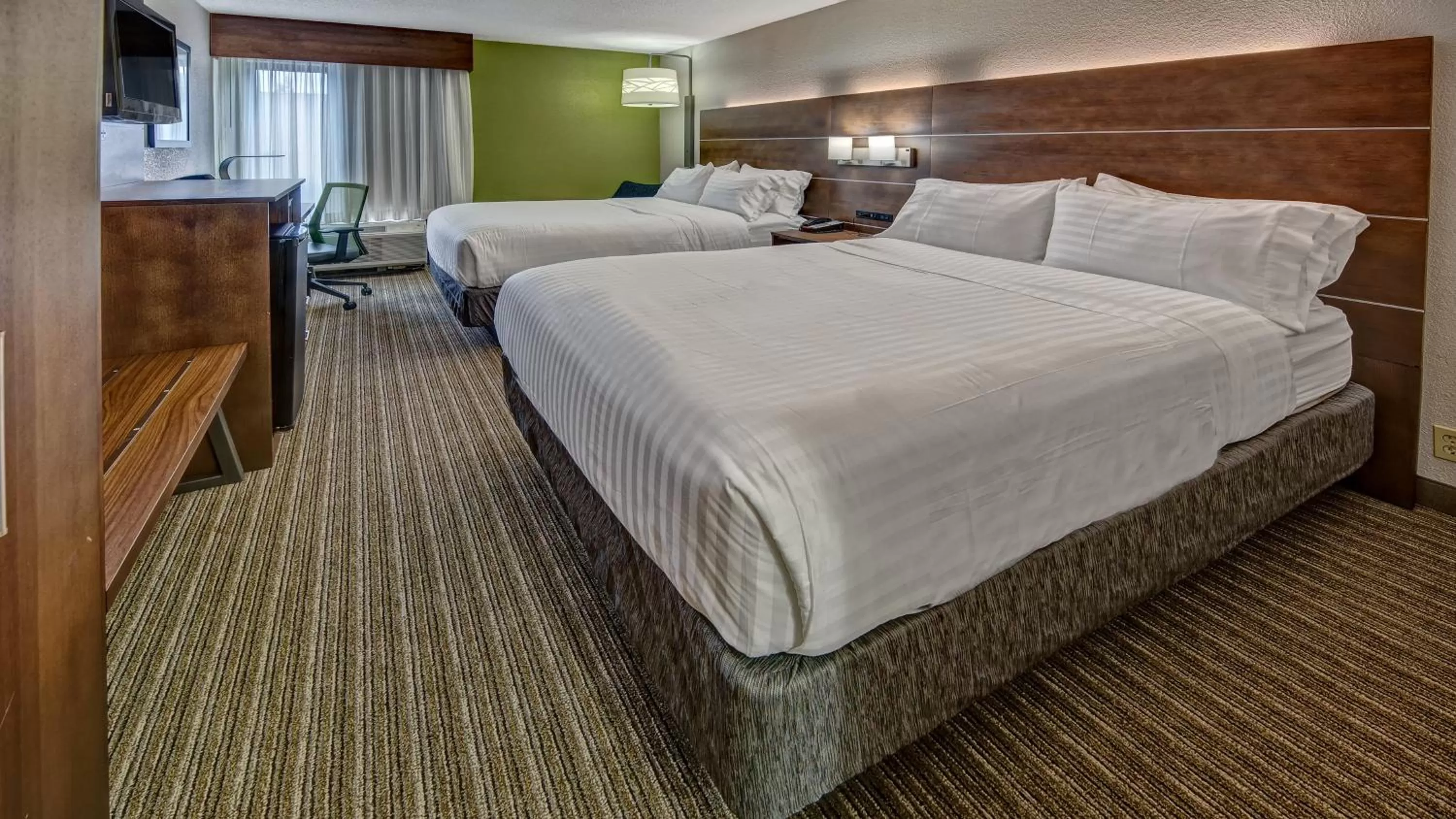 Photo of the whole room, Bed in Holiday Inn Express Memphis Medical Center - Midtown by IHG